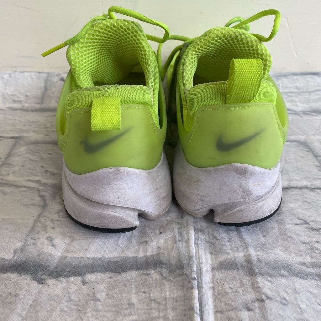 Nike Nike Air Presto men 7 tie up low top athletic shoes neon yellow/green Size US 7 / EU 40 - 10 Thumbnail