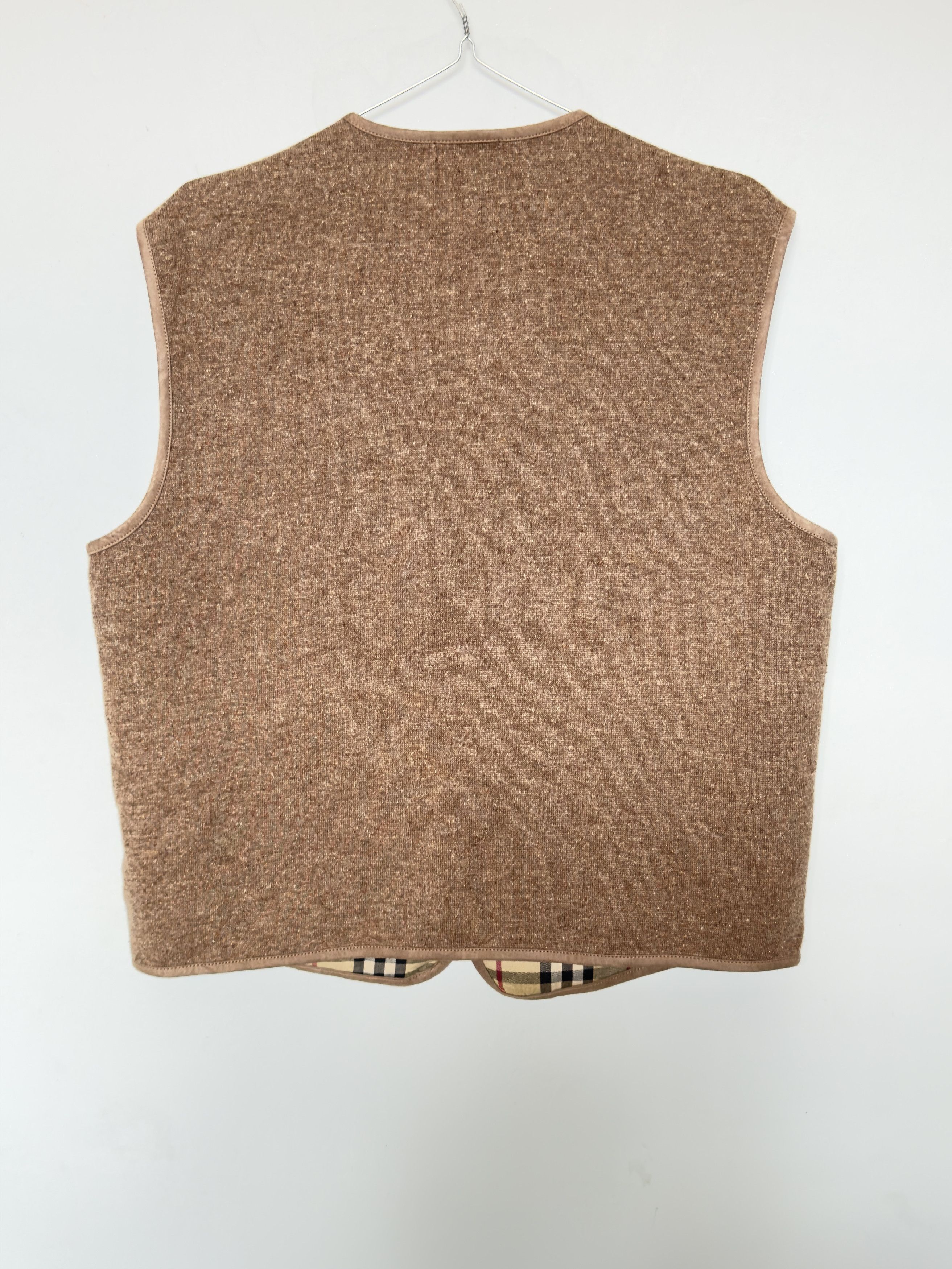 Burberry 🔥 burberry london novacheck wool vest iconic. Rare size L Size US L / EU 52-54 / 3 - 9 Thumbnail