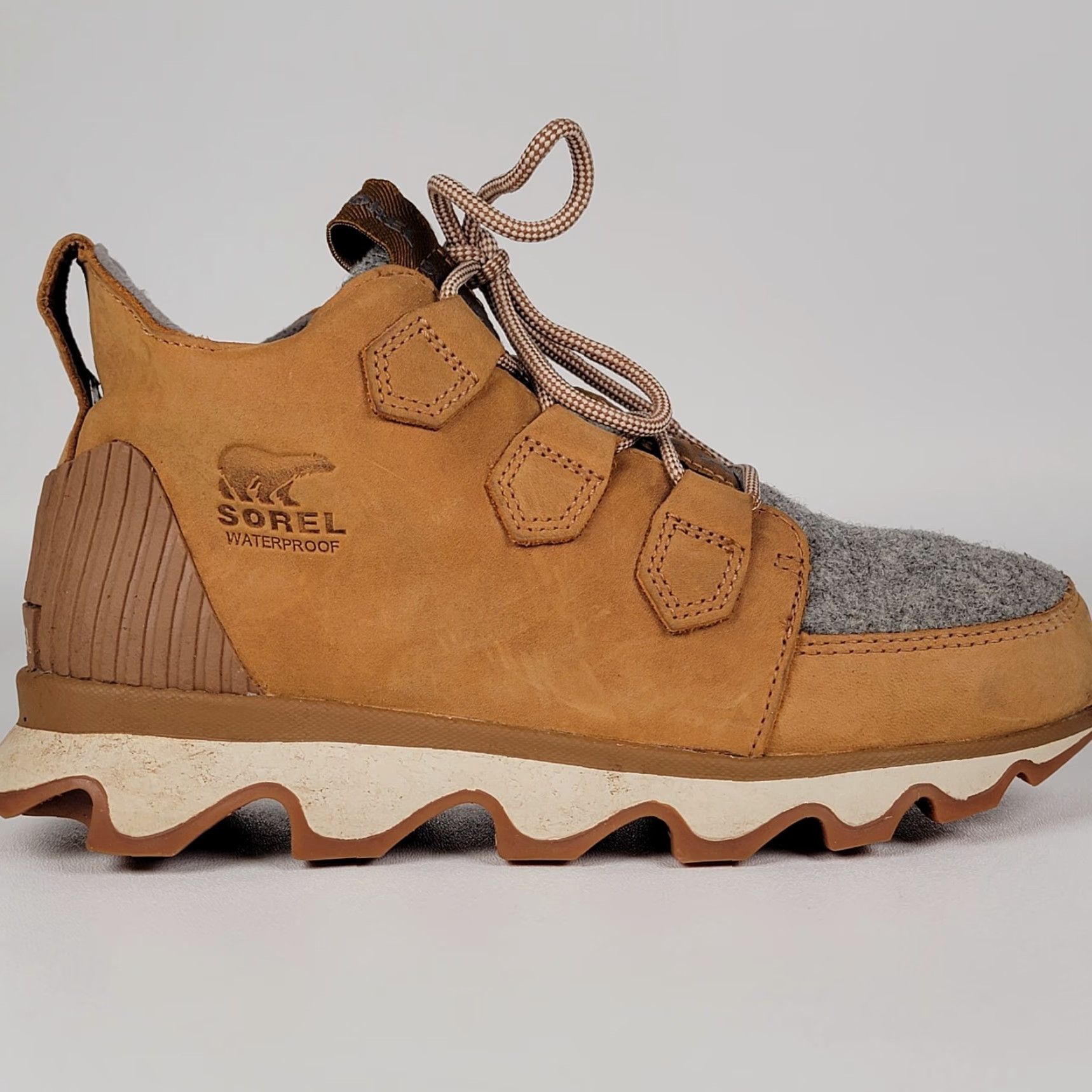 SOREL Sorel Kinetic Caribou Waterproof Ankle Snow Boot Leather Wool Women's 7.5 Tan Brown/Gray Boots Women's 7.5 Navy? Size US 8 / IT 38 - 3 Thumbnail