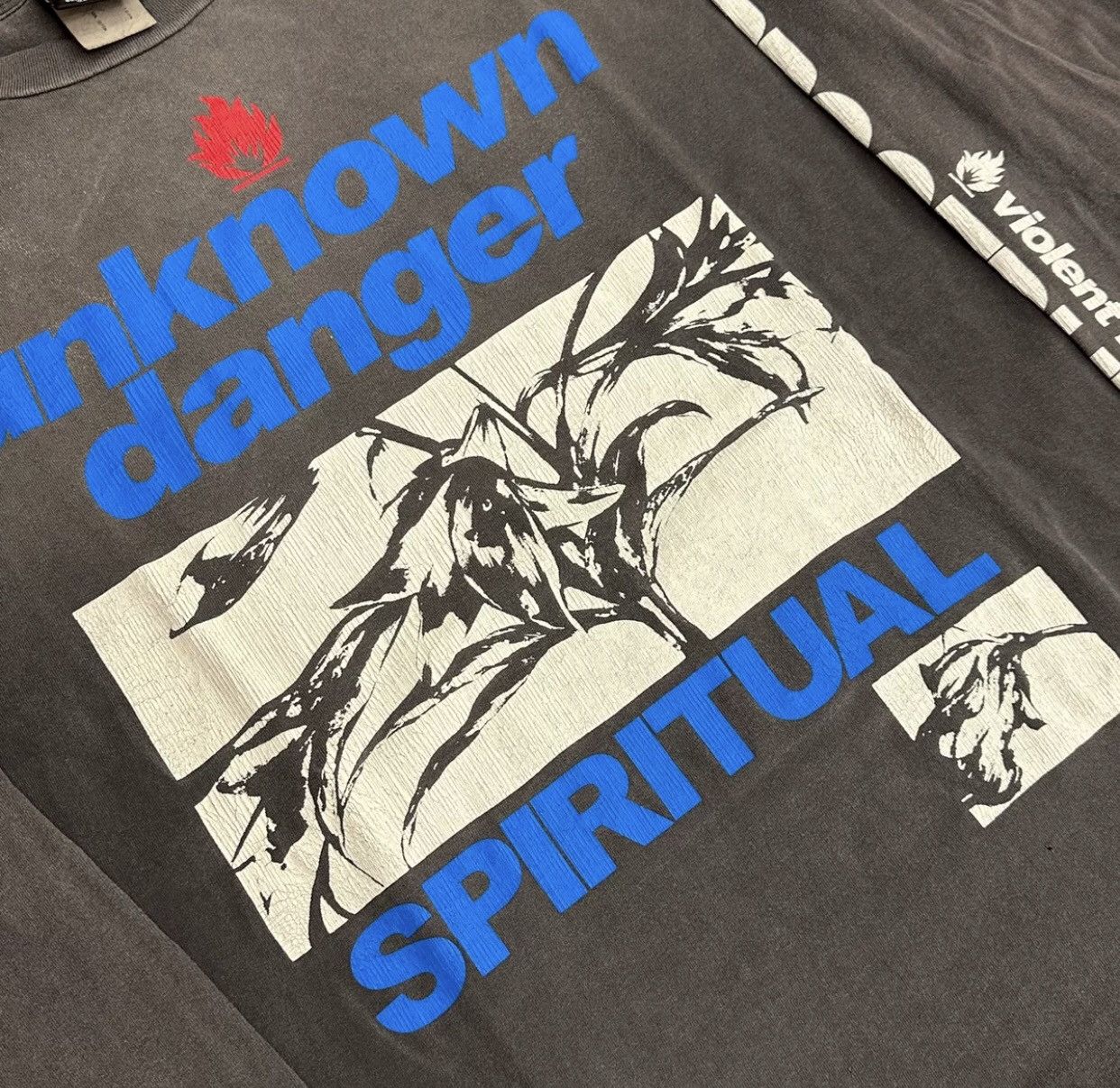 Saint Michael Saint Michael SS23 Black Blue Graffiti Crack Long Sleeve Size US XXL / EU 58 / 5 - 3 Thumbnail