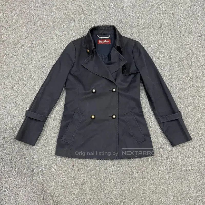 Max Mara MaxMara Stylish Double-Breasted Coat for Women . Size S / US 4 / IT 40 - 1 Thumbnail