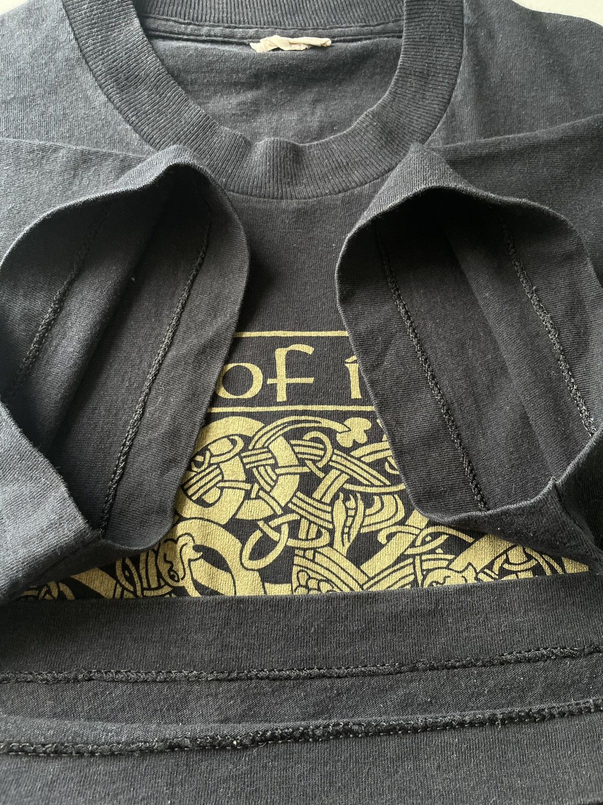 Vintage Vintage 90’s Isle Of Iona T-Shirt I Colum Cille VERY RARE Size US M / EU 48-50 / 2 - 8 Thumbnail