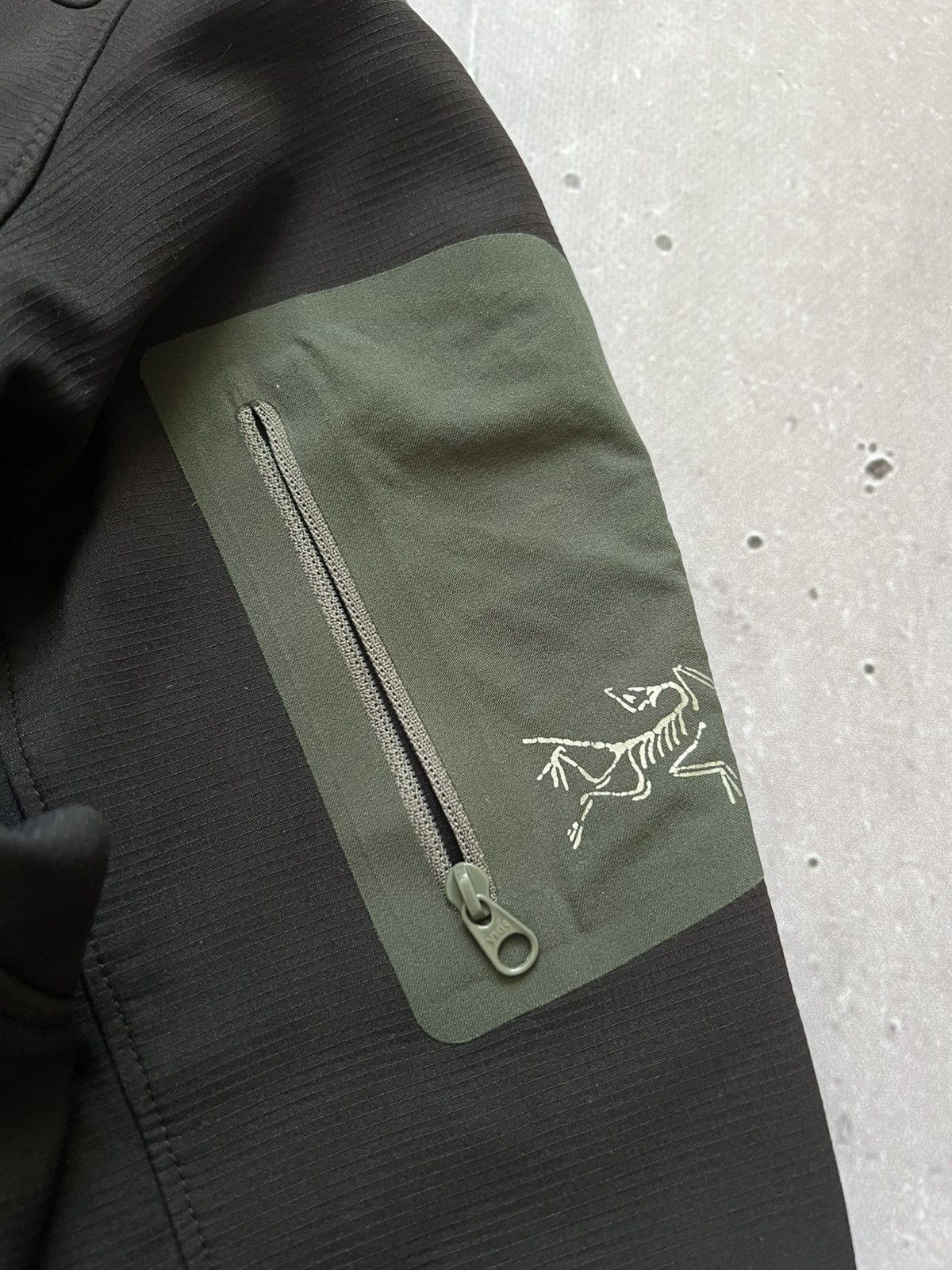 Arc'teryx Arc’teryx L Wmns Softshell Zip Jacket Windbreaker Arcteryx Size L / US 10 / IT 46 - 3 Thumbnail