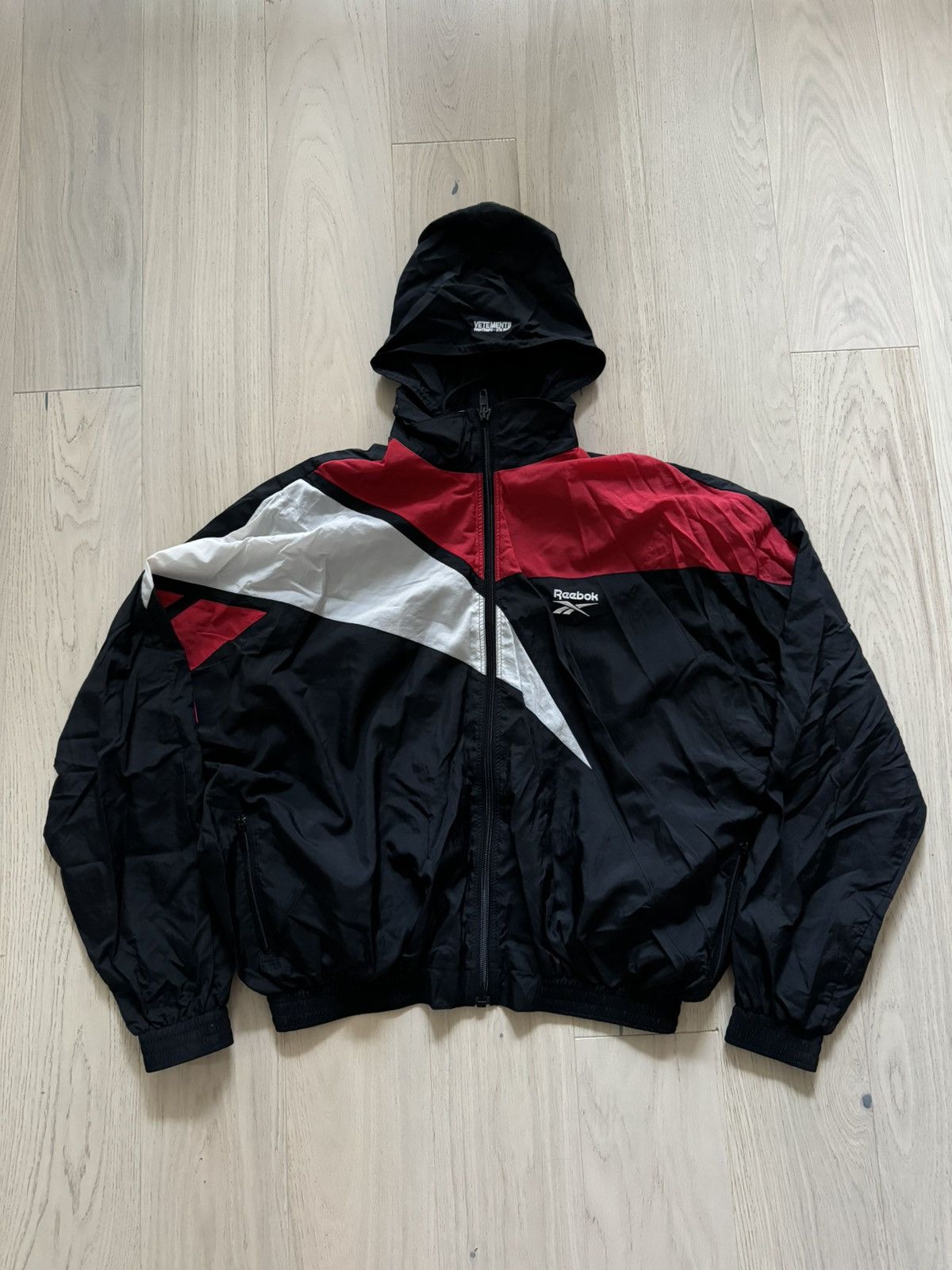 Vetements Vetements x Reebok SS17 Oversized Runway Windbreaker Size US S / EU 44-46 / 1 - 3 Thumbnail