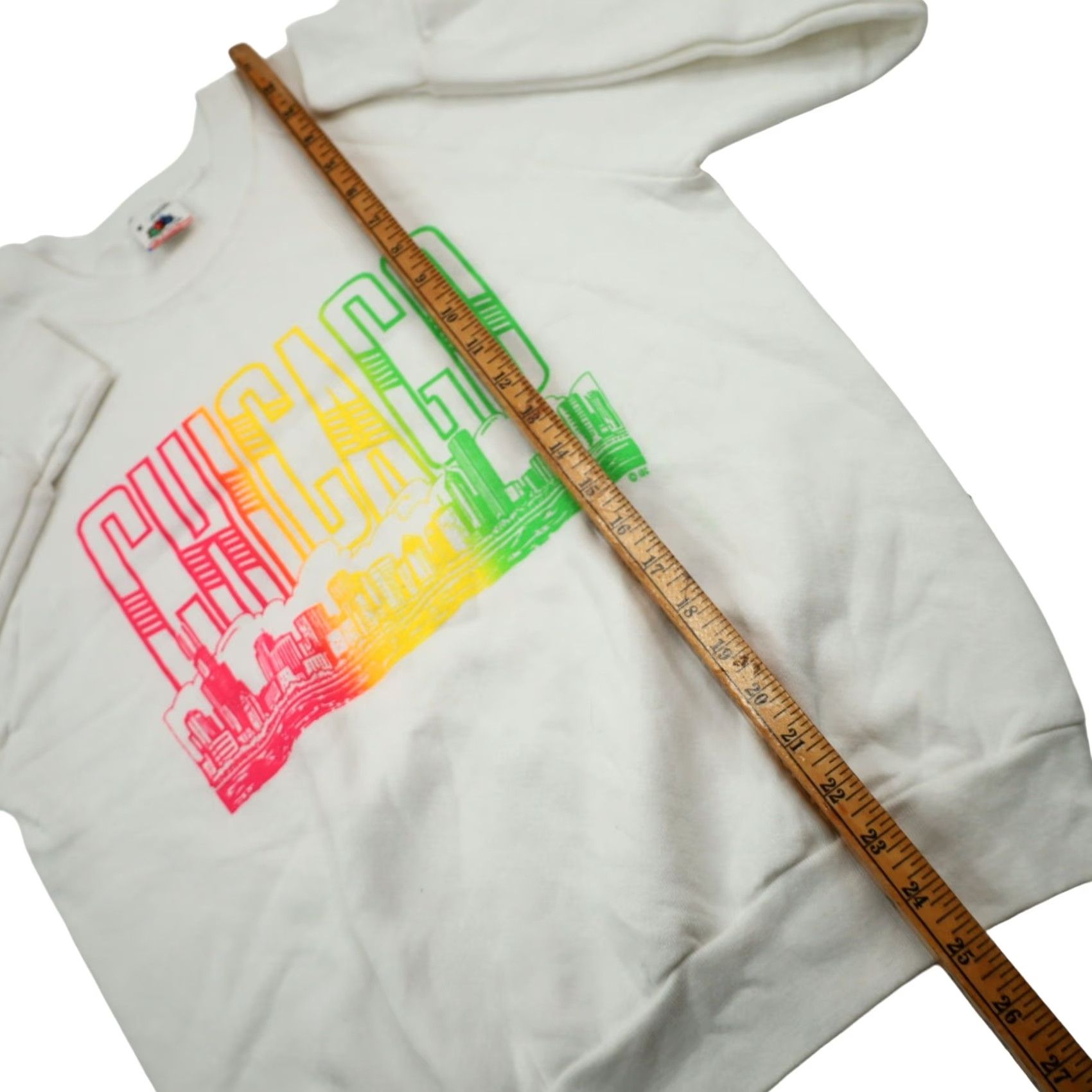 Rainbow VINTAGE Chicago Mens Medium Rainbow Spellout Graphic Sweatshirt White Size US M / EU 48-50 / 2 - 6 Thumbnail