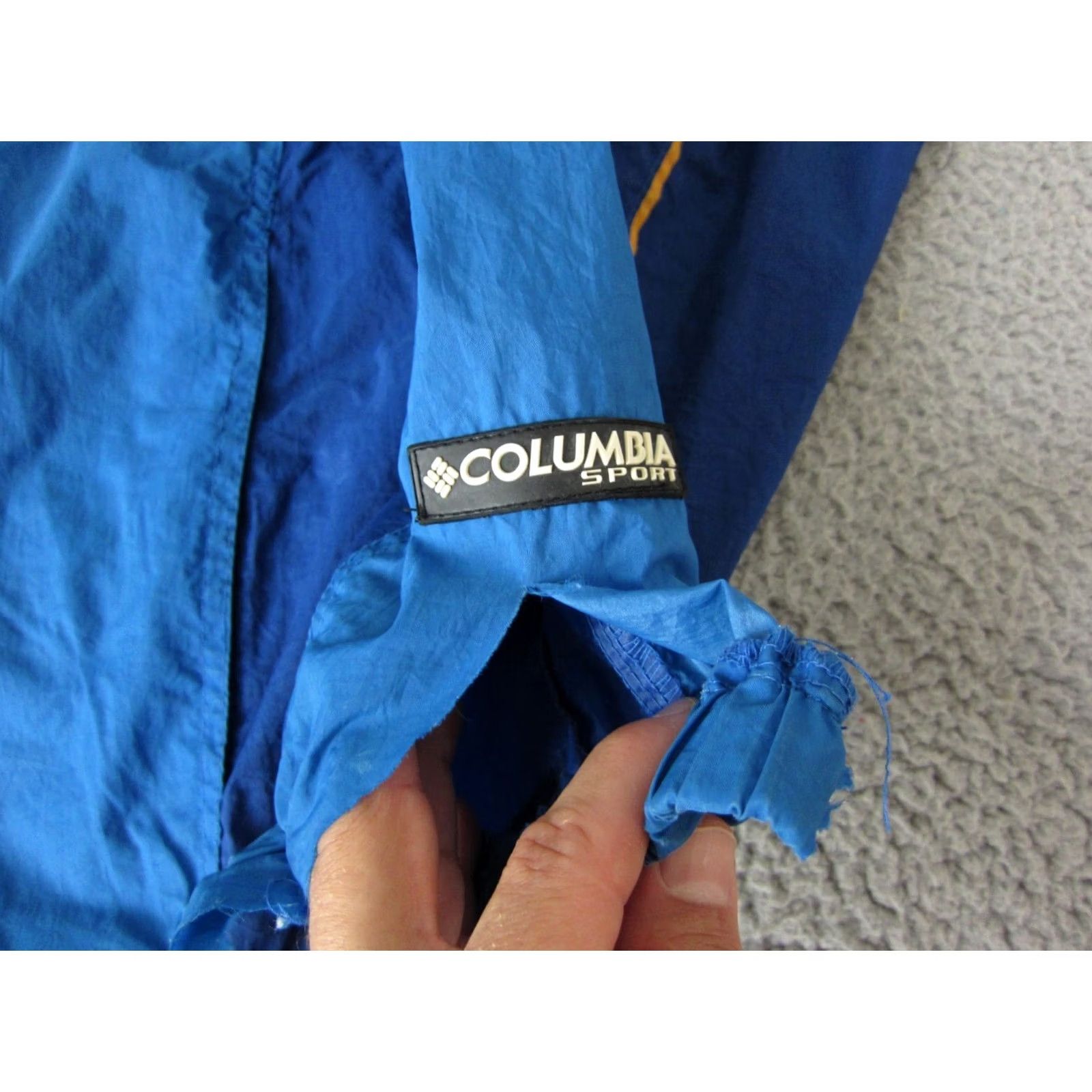 Vintage VINTAGE Columbia Jacket Mens Large Blue 1/4 Zip Windbreaker Nylon Softshell Logo Size US L / EU 52-54 / 3 - 3 Thumbnail