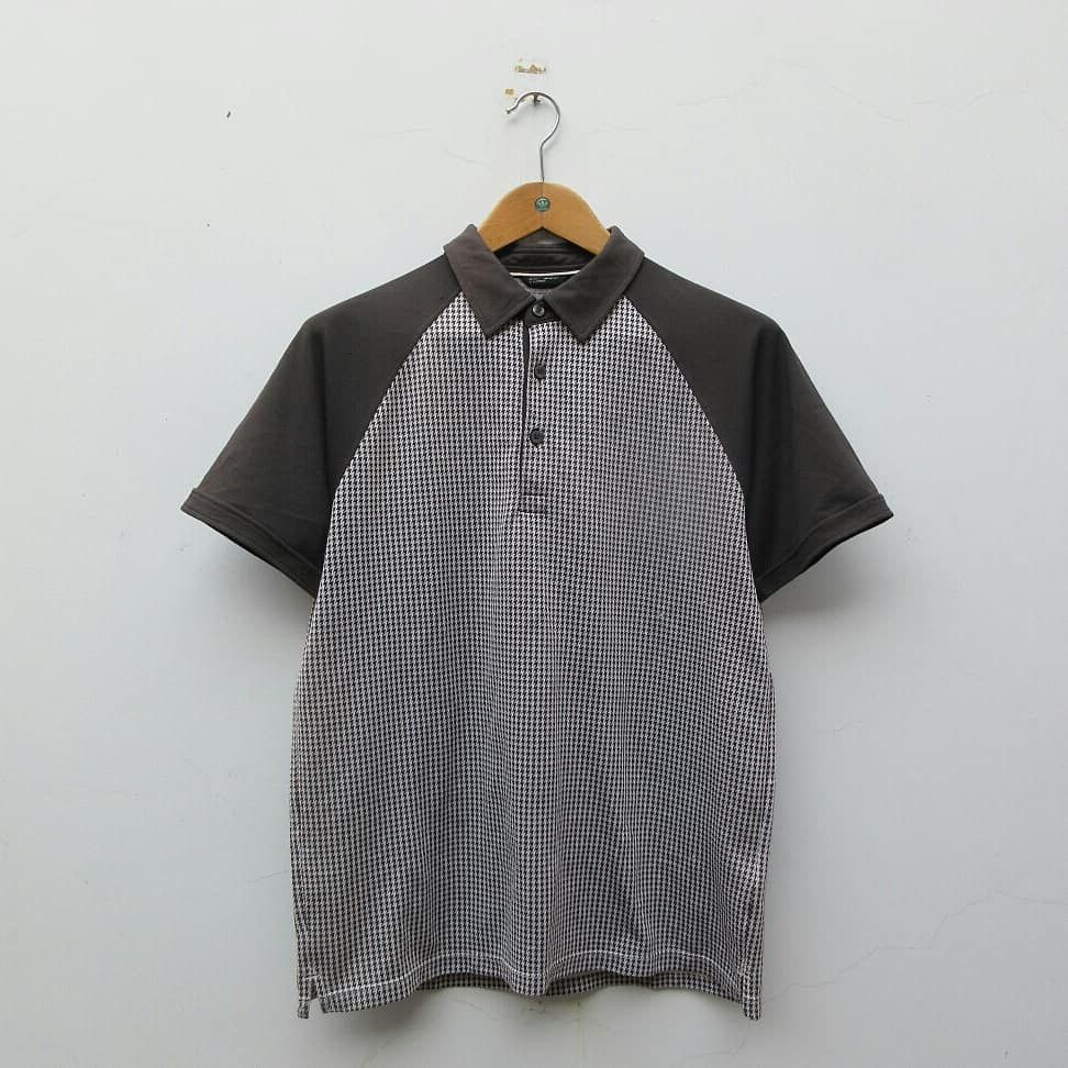Uniqlo Uniqlo Polo Shirt Uniqlo Dougstooth pattern Size Xl Size US M / EU 48-50 / 2 - 1 Thumbnail