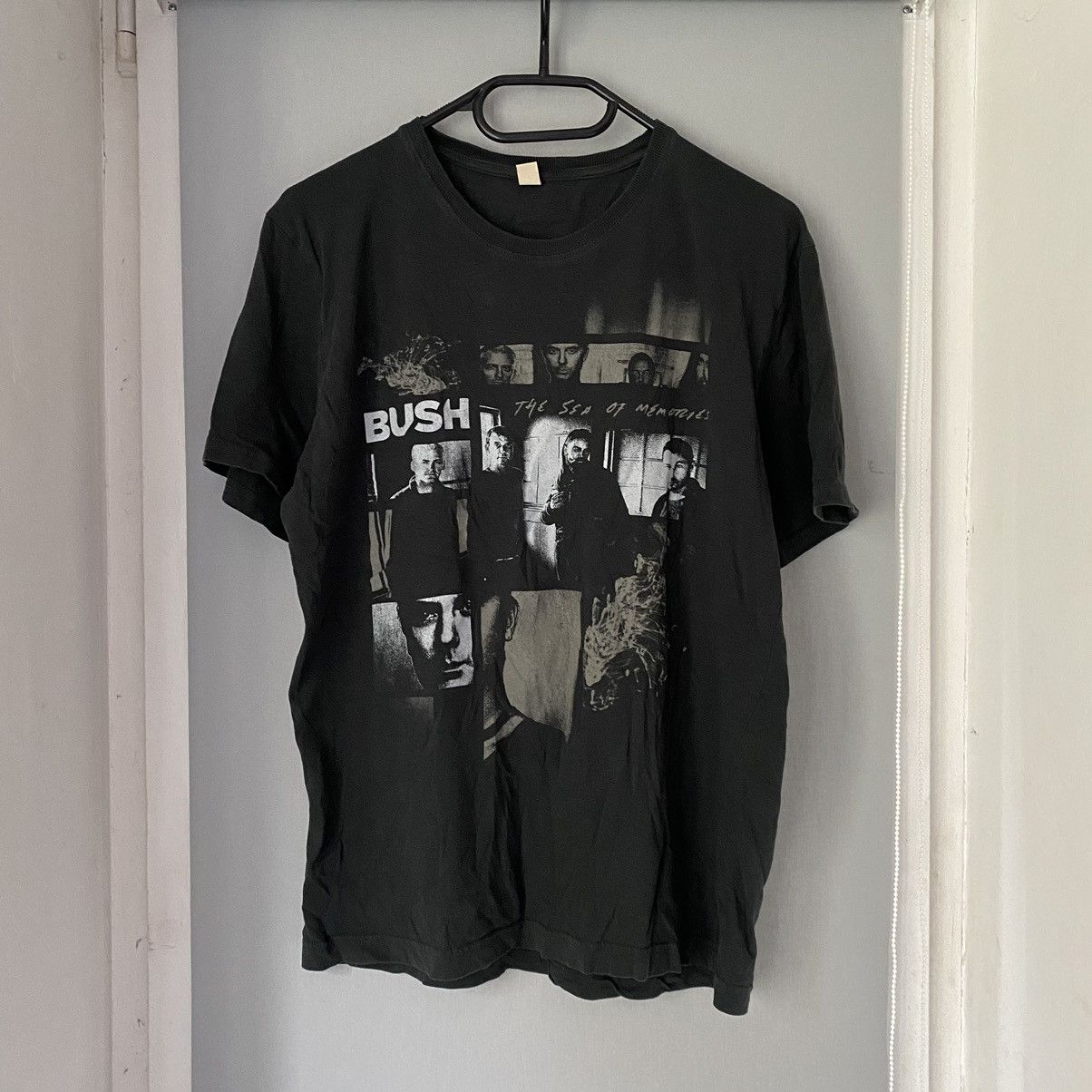 Band Tees BUSH BAND TOUR 2011 PROMO T SHIRT Size US M / EU 48-50 / 2 - 1 Thumbnail