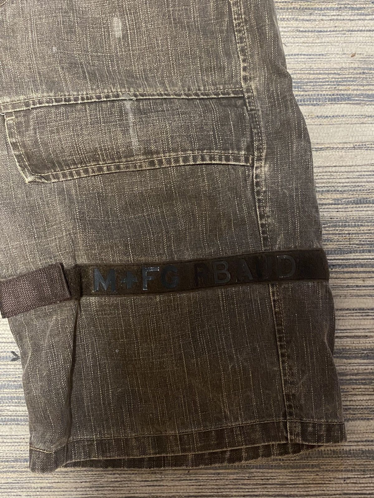 Marithe + Francois Girbaud GIRBAUD Gray Denim Cargo Shorts Size US 31 - 3 Thumbnail