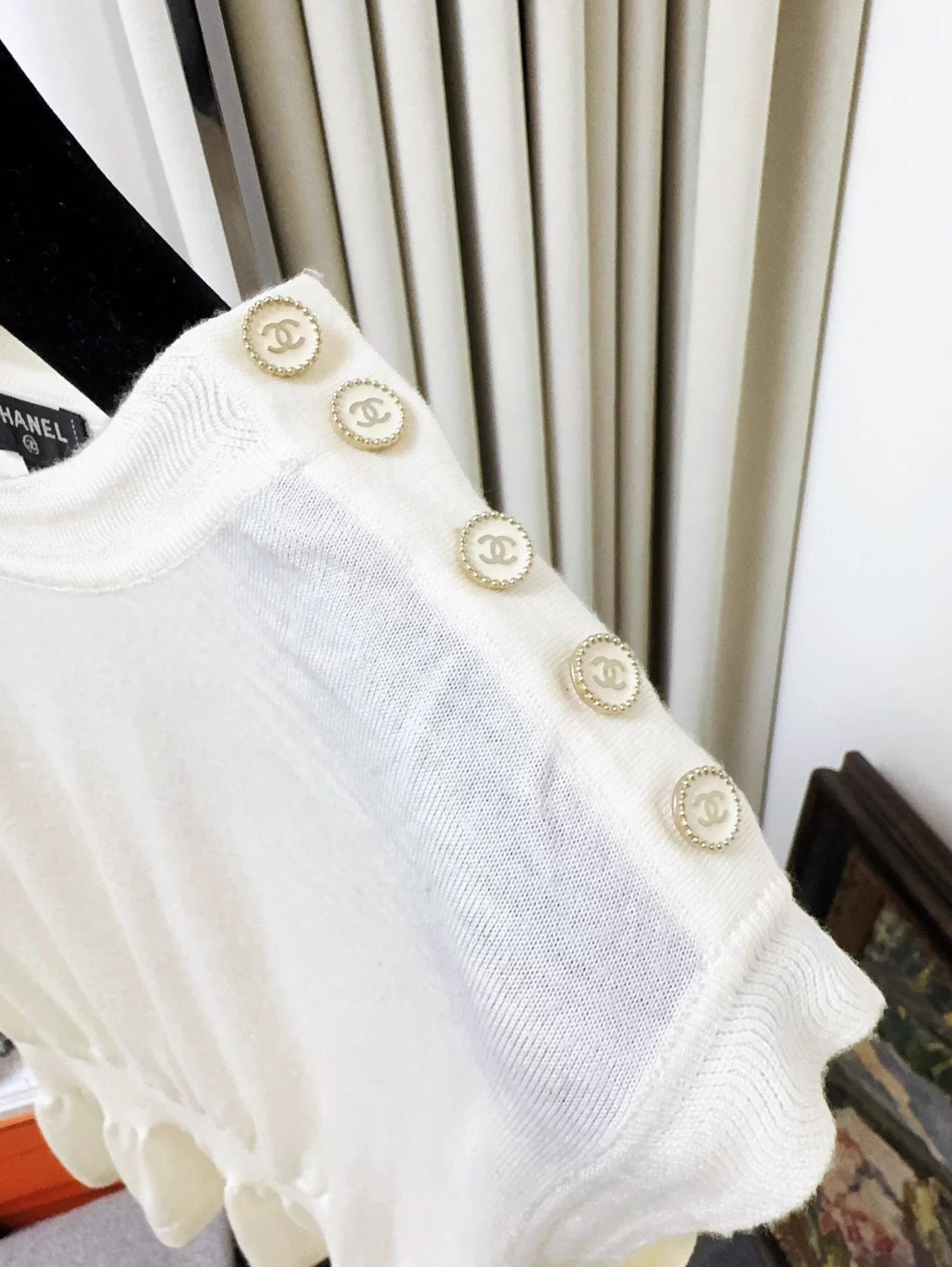 Chanel Chanel ivory sleeveless waist-cinched knit top 36 women's Size XS / US 0-2 / IT 36-38 - 5 Thumbnail