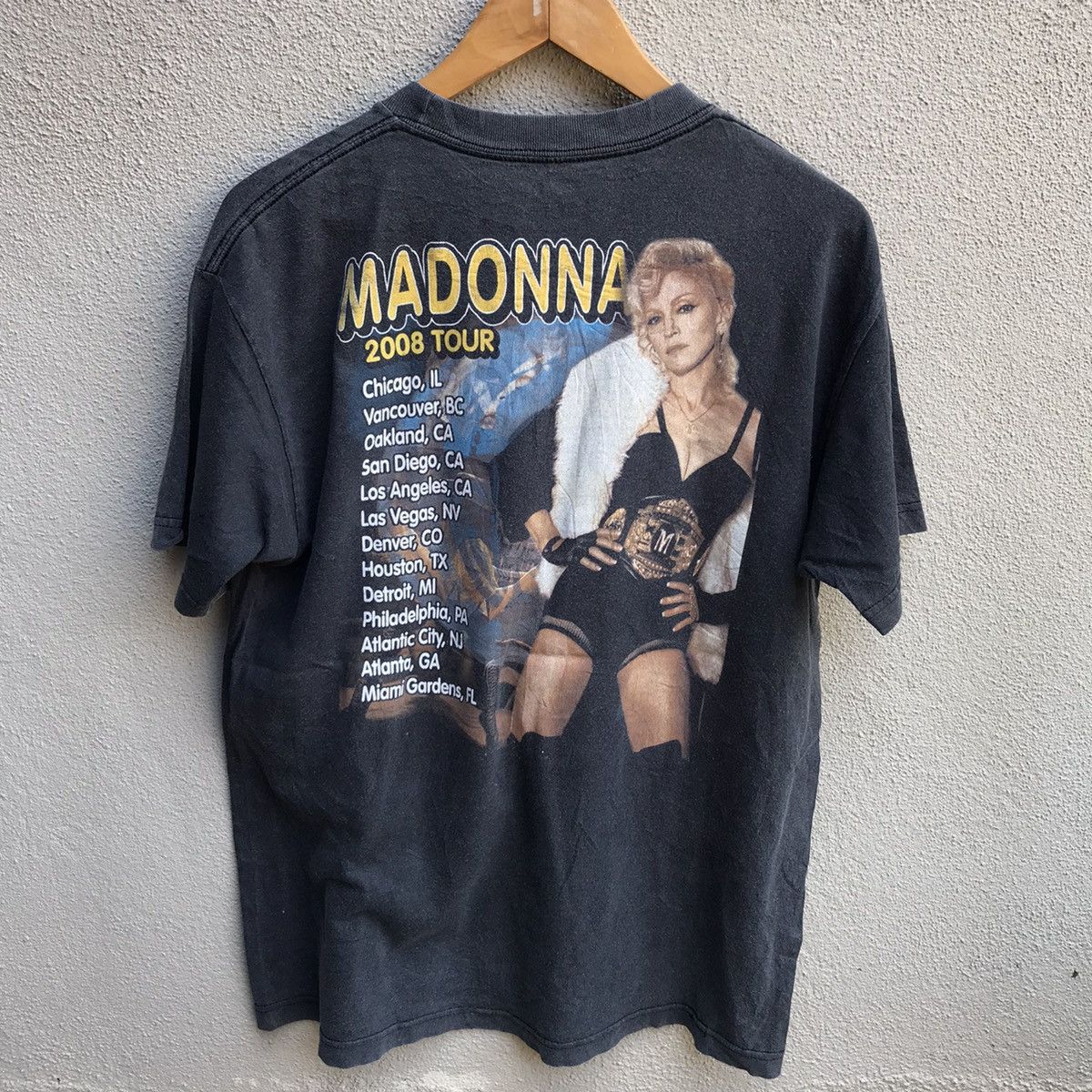 Band Tees × Vintage Vintage MADONNA hard candy tee tour 2008 Size US M / EU 48-50 / 2 - 3 Thumbnail