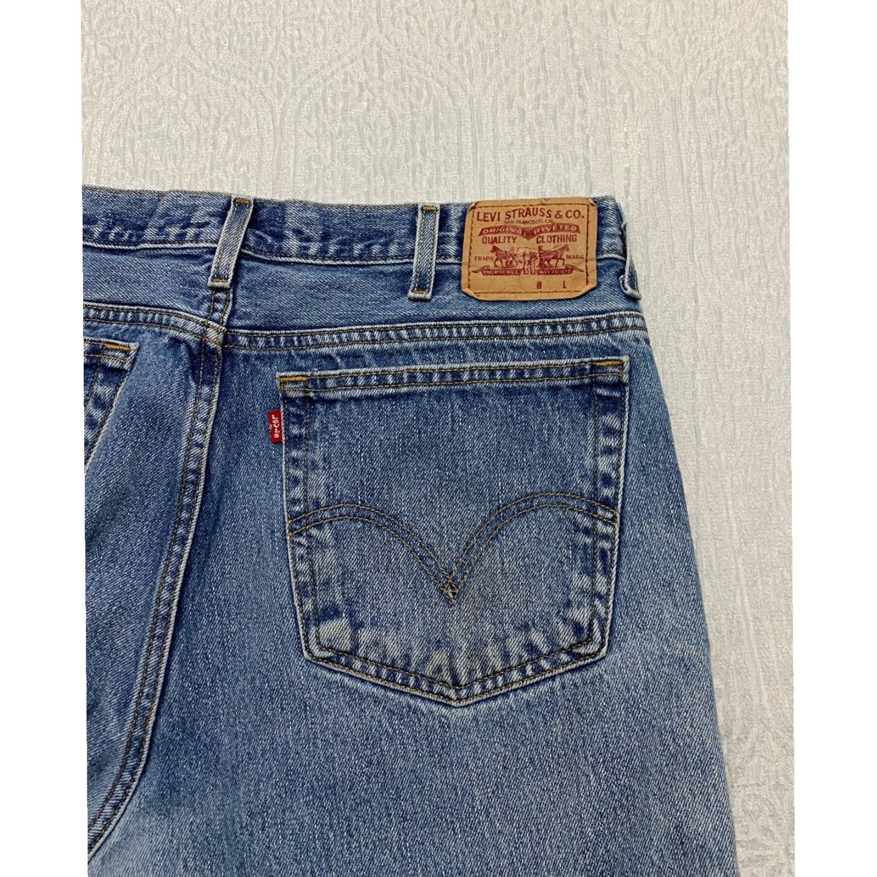 Levi's VINTAGE Levi's 516 Slim Fit Jeans Mens 38x34 Blue 9 0s Light Wash Denim 5-Pocket Zip Button Regular Slim Straight 34 Inseam Cotton Logo Size US 38 / EU 54 - 4 Thumbnail