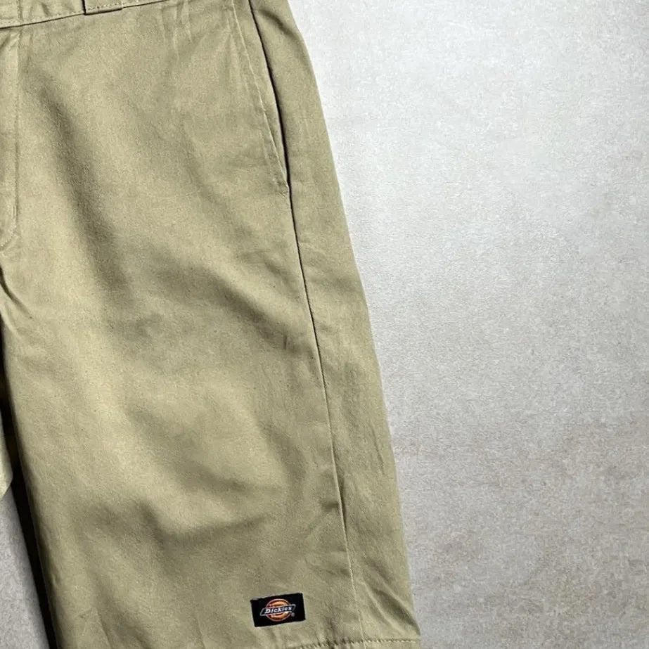 Dickies Vintage Dickies Beige Relaxed Fit Shorts - 32x13 Size US 32 / EU 48 - 3 Thumbnail