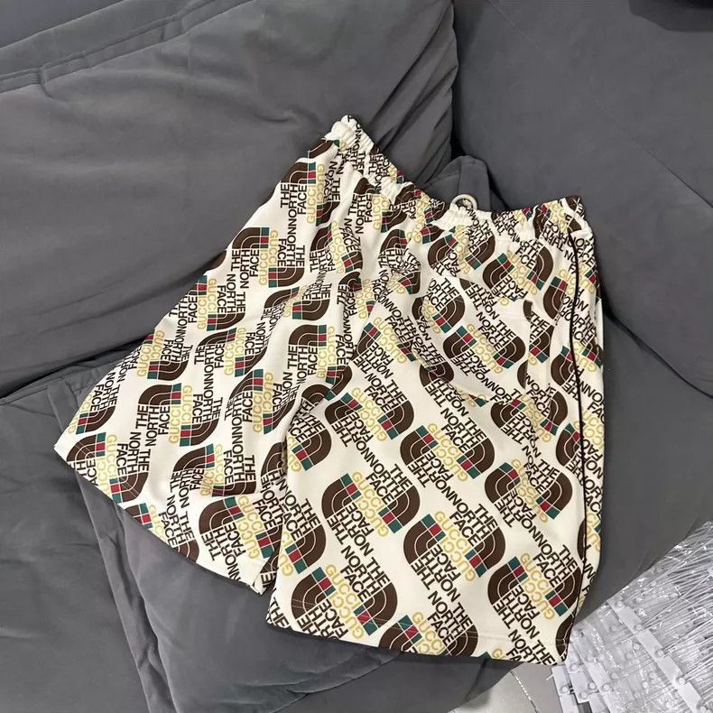 Gucci Gucci x The North Face Printed Shorts-2506 Size US 26 / EU 42 - 2 Thumbnail