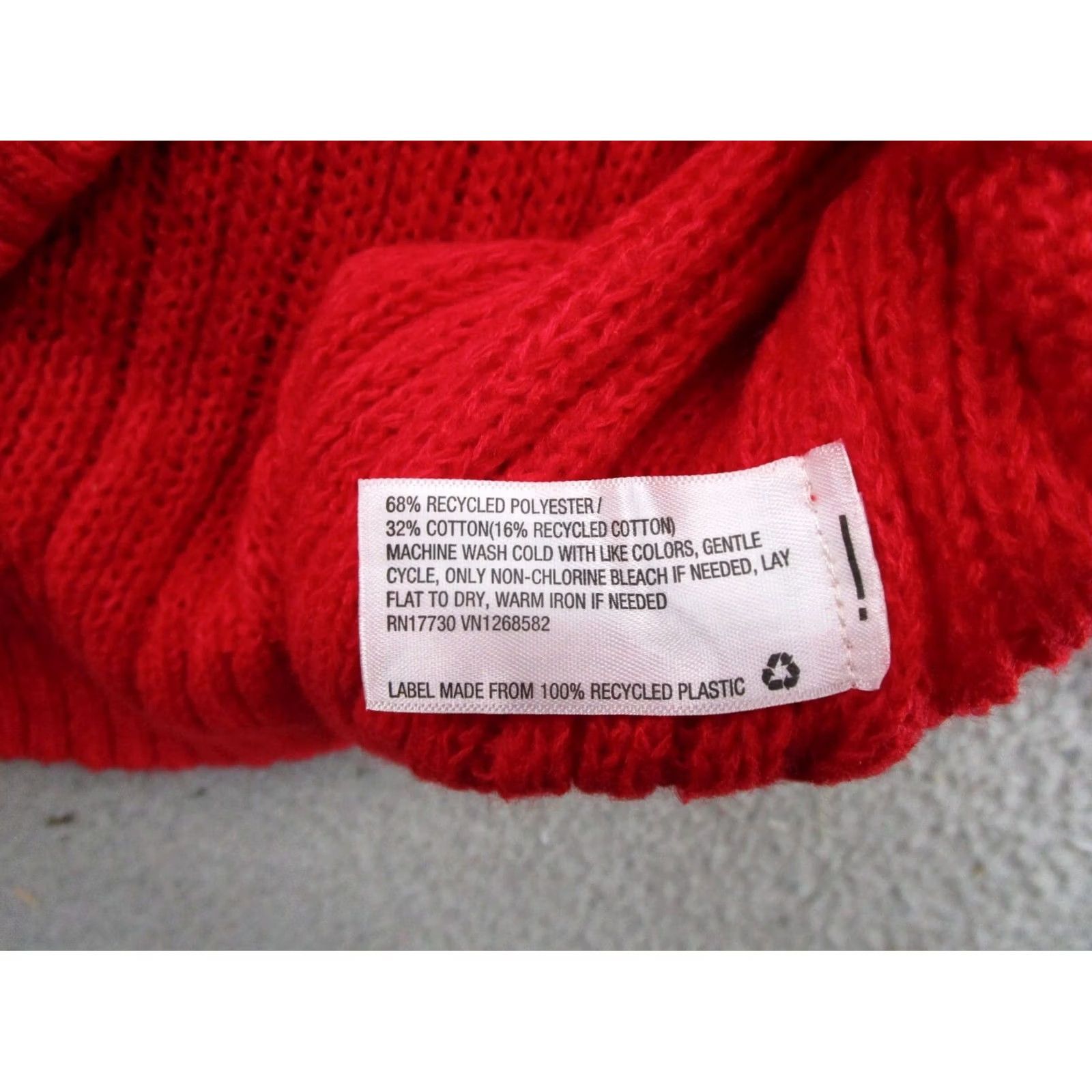 Vintage Wild Fable Women's Red Distressed Knit V Neck Pullover Sweater M NEW Size M / US 6-8 / IT 42-44 - 4 Thumbnail