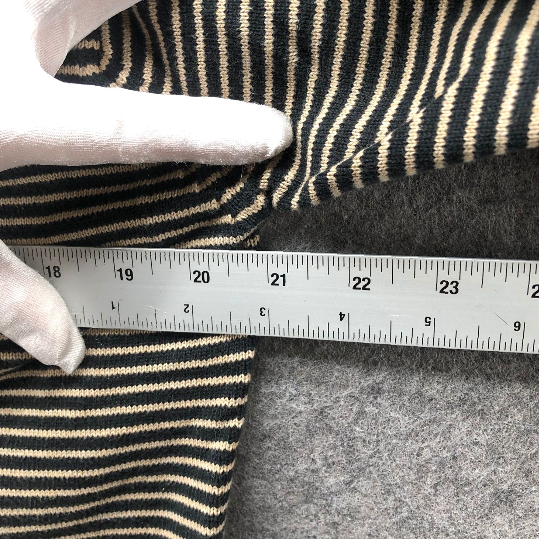 Tommy Hilfiger VINTAGE Tommy Hilfiger Sweater Polo Mens M Black Striped Cotton Knit Size US M / EU 48-50 / 2 - 6 Thumbnail