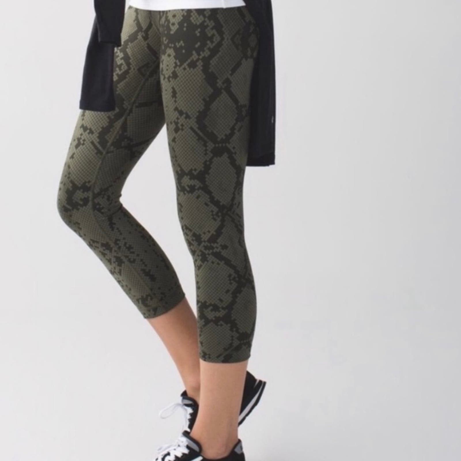 Lululemon Lululemon leggings size 6 Size 28" / US 6 / IT 42 - 8 Thumbnail