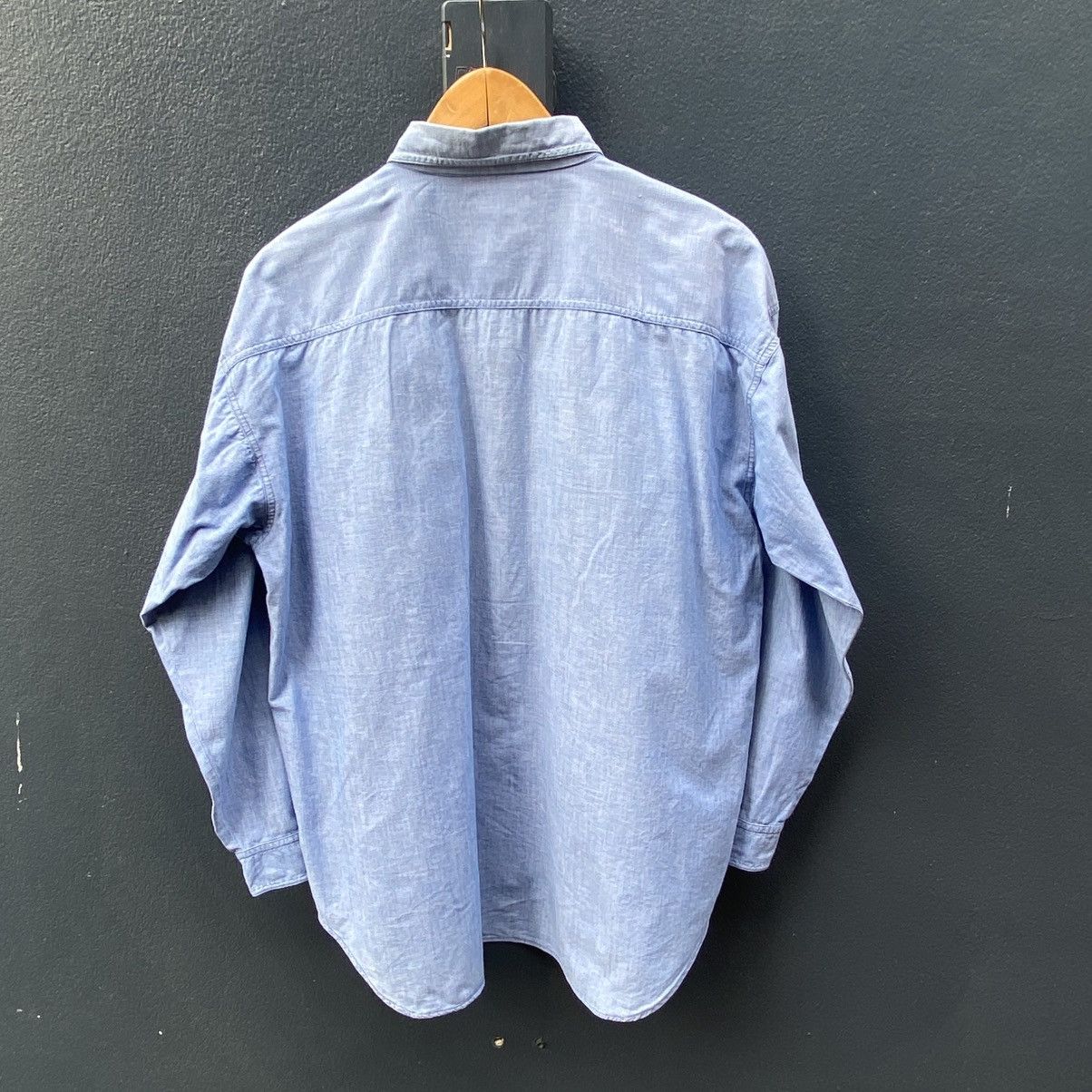 Japanese Brand × Vintage ENGLISH HERALDRY Vintage Patched Chambray Shirt. Size US M / EU 48-50 / 2 - 2 Thumbnail