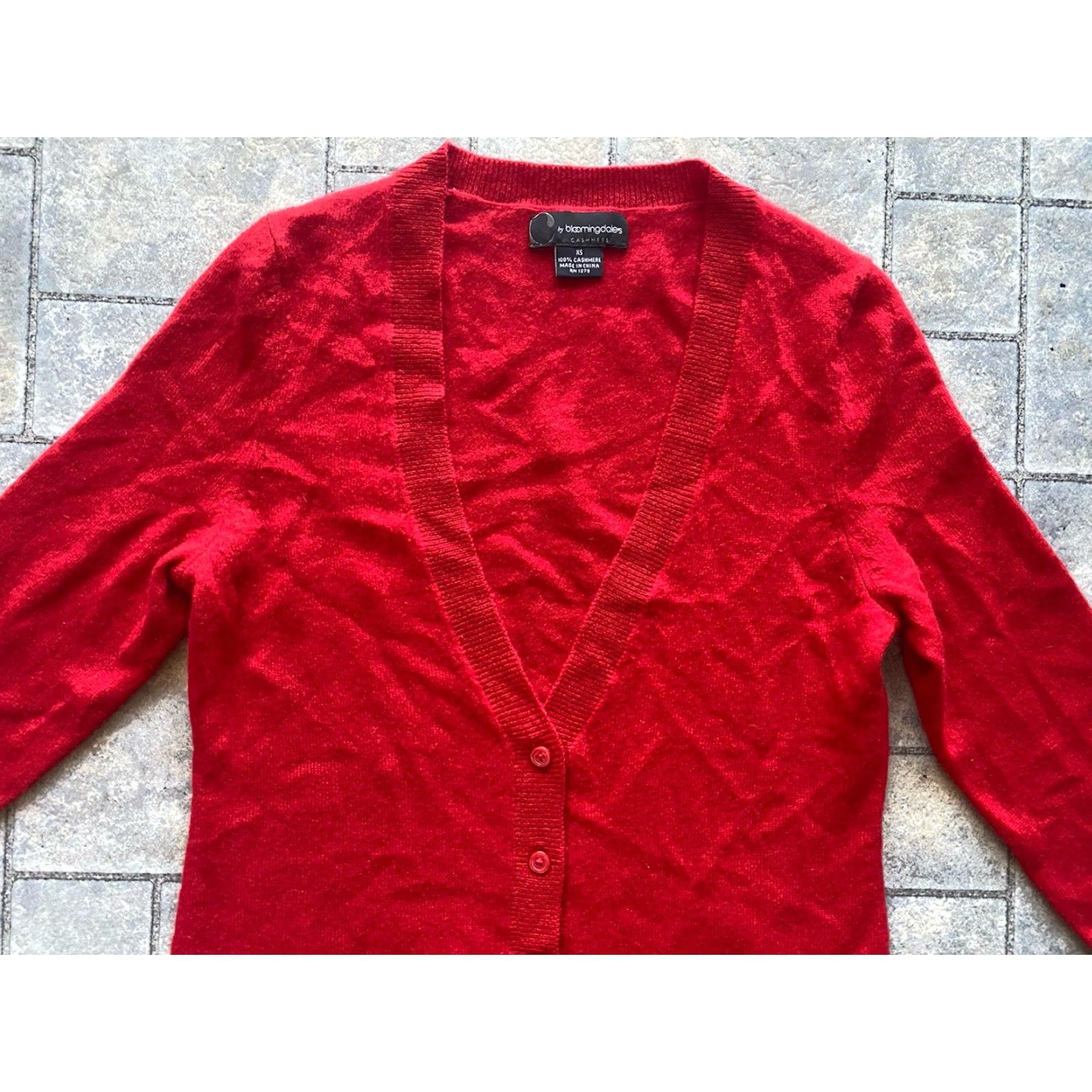 Bloomingdale's VINTAGE C by Bloomingdale's XS Women's 100% Cashmere Red Seven Button Cardigan Size XS / US 0-2 / IT 36-38 - 6 Thumbnail