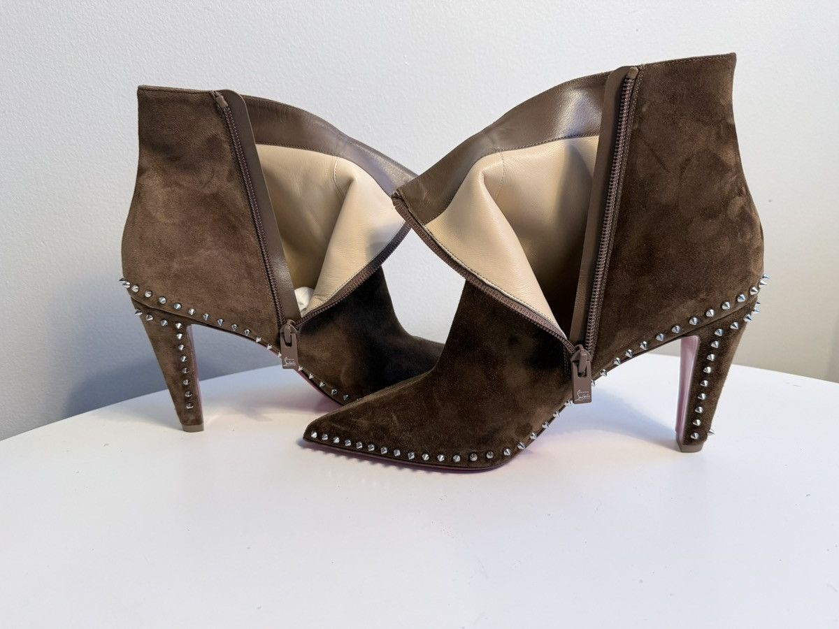 Christian Louboutin NEW UNWORN LOUBOUTIN Vidura studded suede ankle boots flaws Size US 10 / IT 40 - 21 Thumbnail