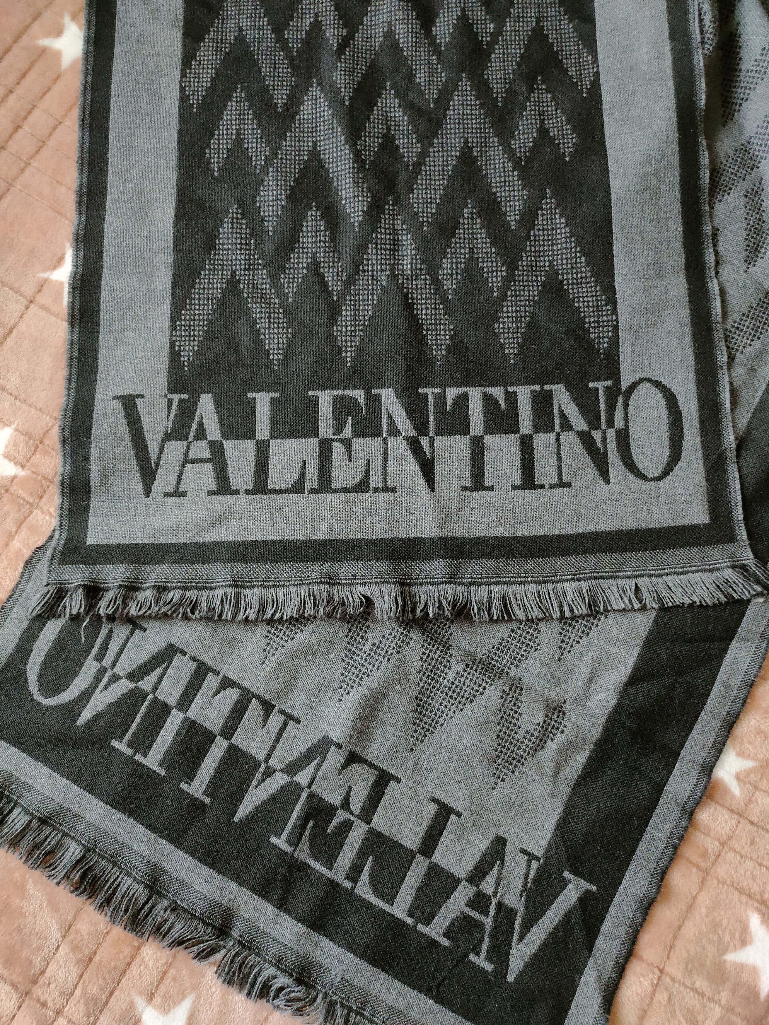 Valentino Valentino scarf cape scarf Valentino shawl handkerchief Size ONE SIZE - 6 Thumbnail