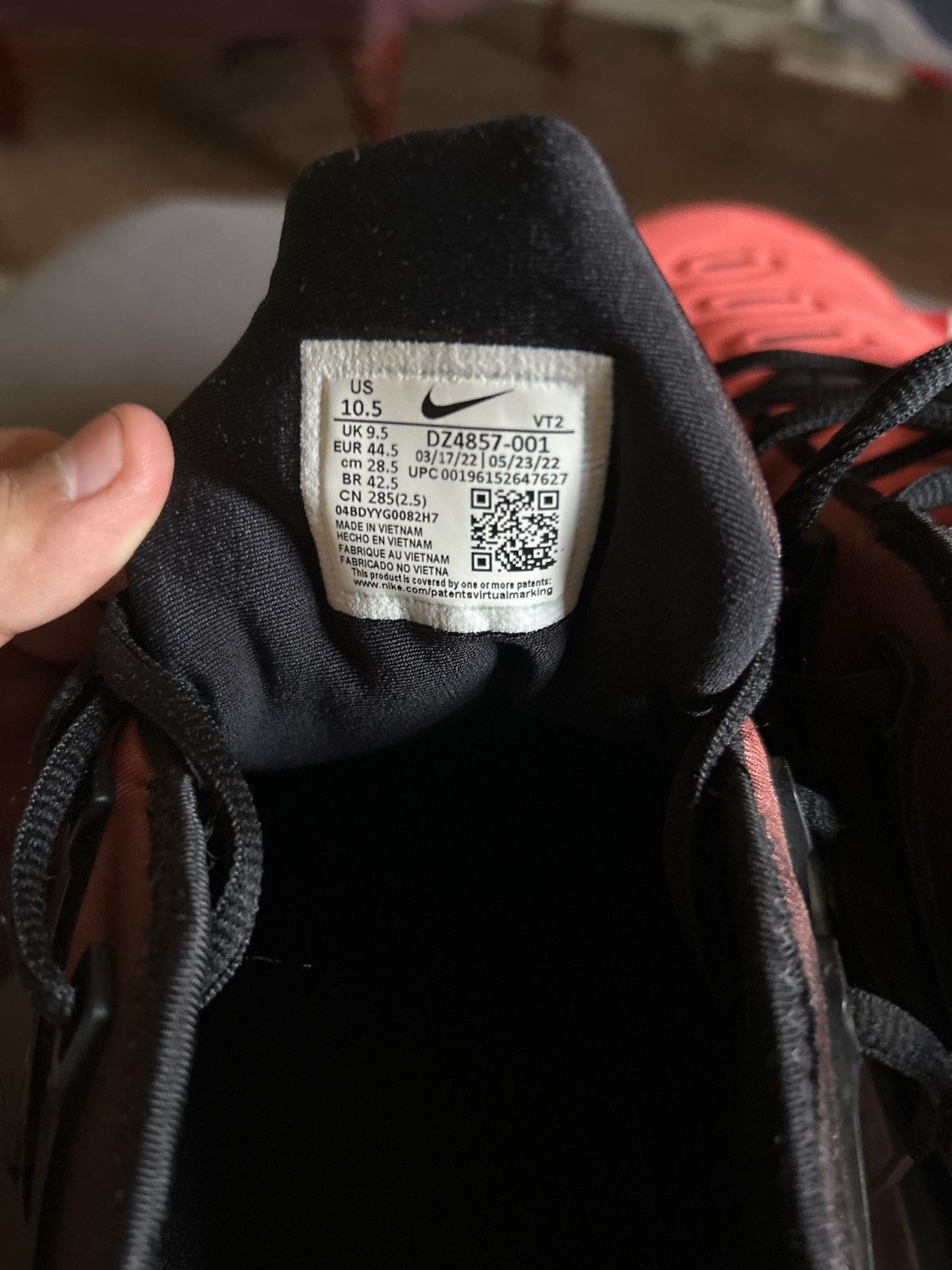 Nike NIKE AIR VAPORMAX PLUS Size US 10.5 / EU 43-44 - 4 Thumbnail