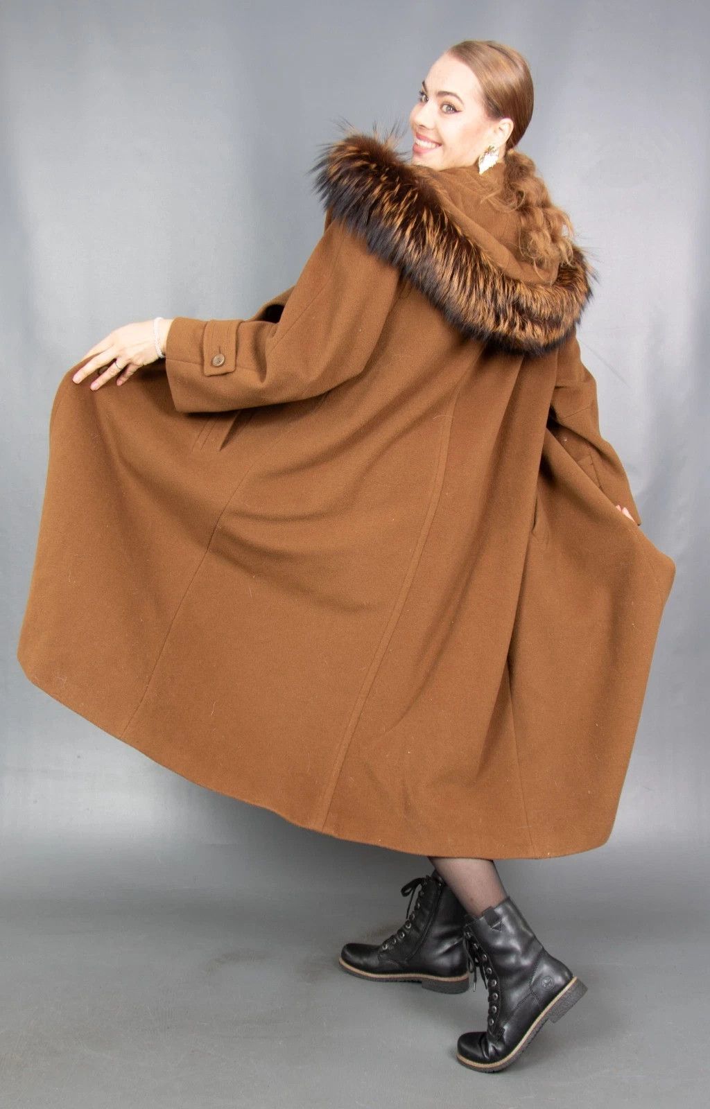 Vintage 18842 WOOL CASHMERE COAT WITH SILVER FOX HOOD PELZ SIZE XL Size XL / US 12-14 / IT 48-50 - 3 Thumbnail