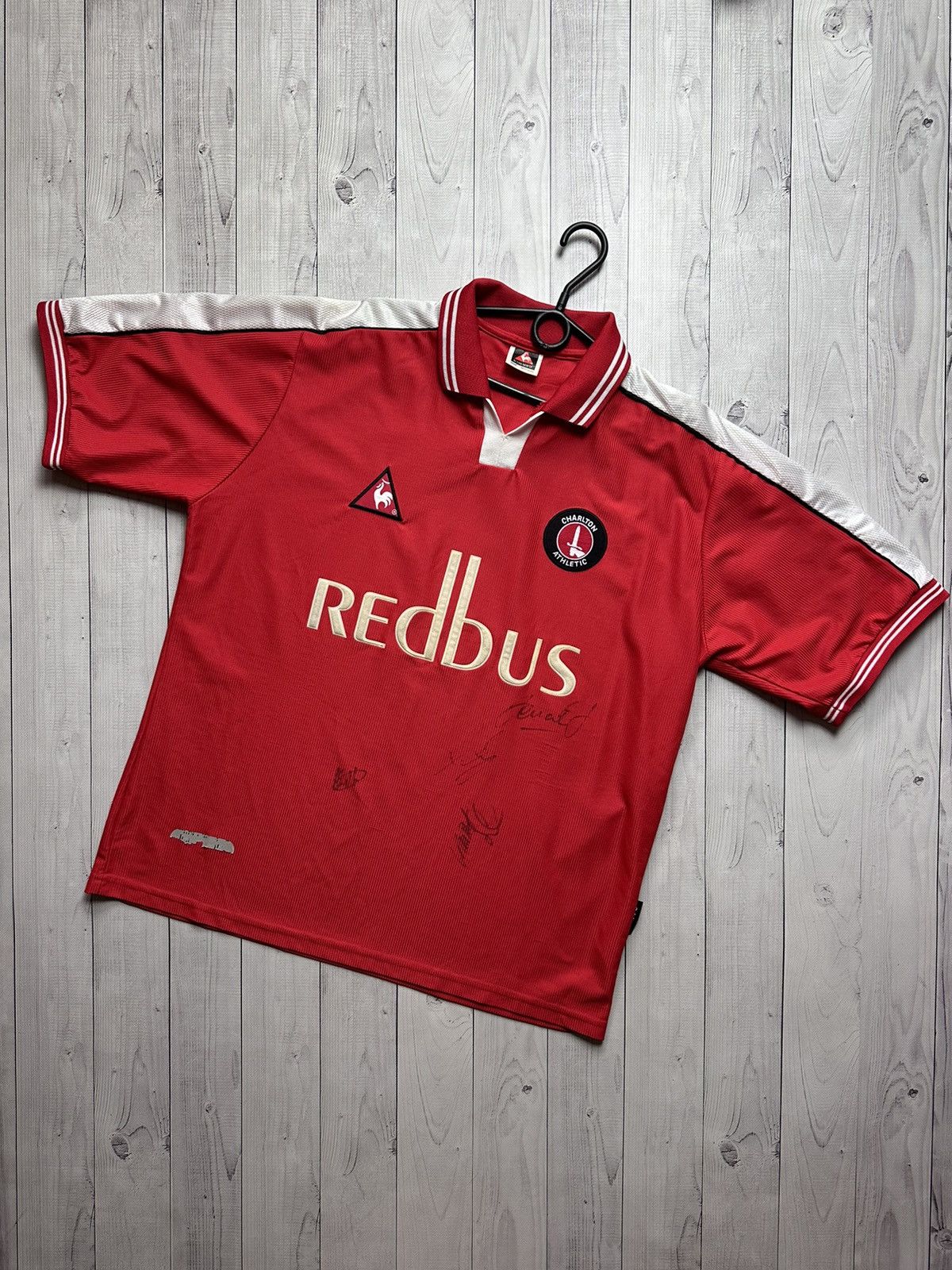 Vintage Charlton Athletic soccer jersey 9 Hunt size Xl rare