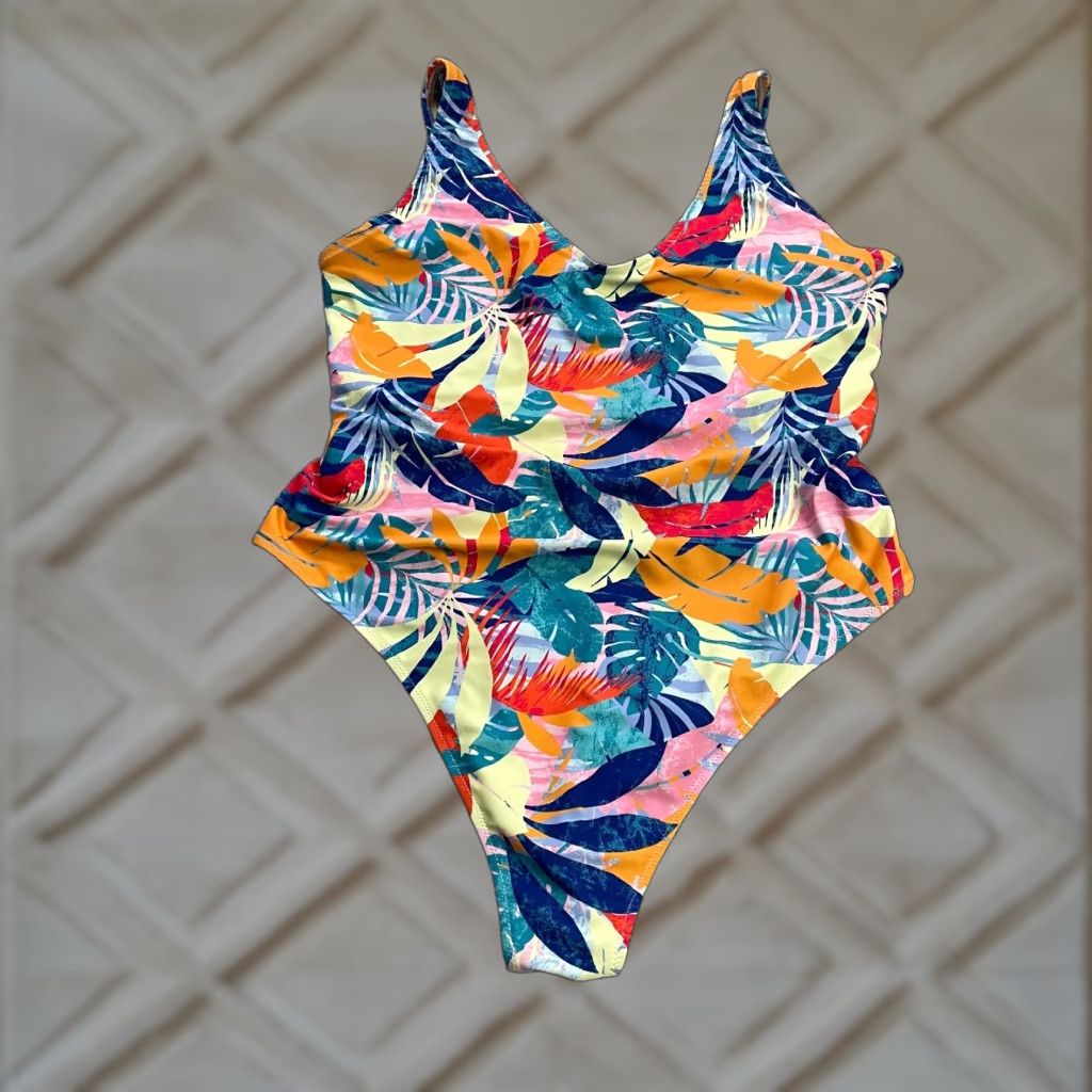 Old Navy Old Navy Swimsuit Womens 2XL Multicolor Floral One Piece Bathing Suit Tropical Size XXL / US 16-18 / IT 52-54 - 1 Thumbnail