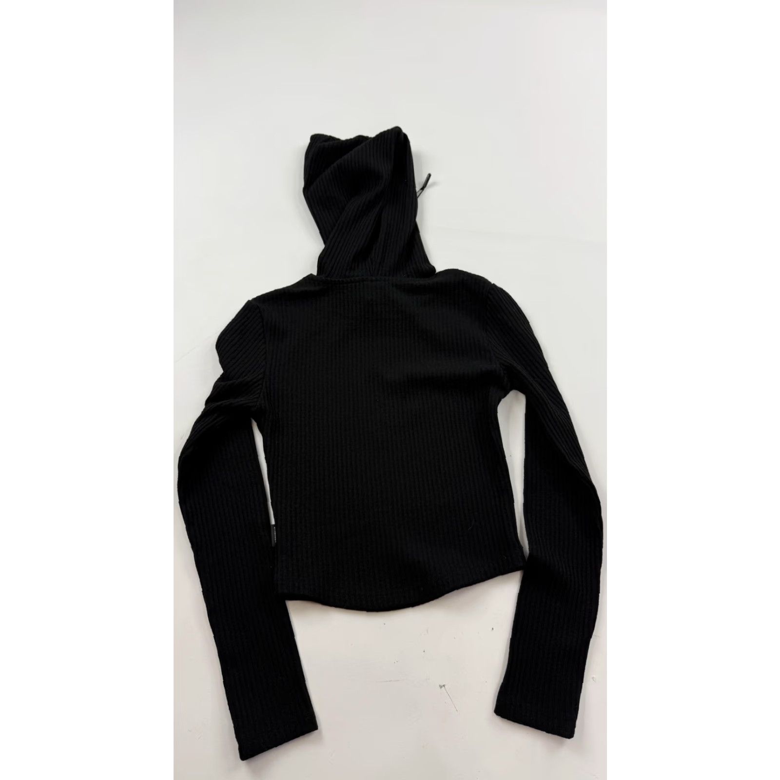 Vintage VINTAGE? No. Stronger Hoodie Womens Small Black Ribbed Knit Cropped Long Sleeve Pullover Size S / US 4 / IT 40 - 7 Thumbnail
