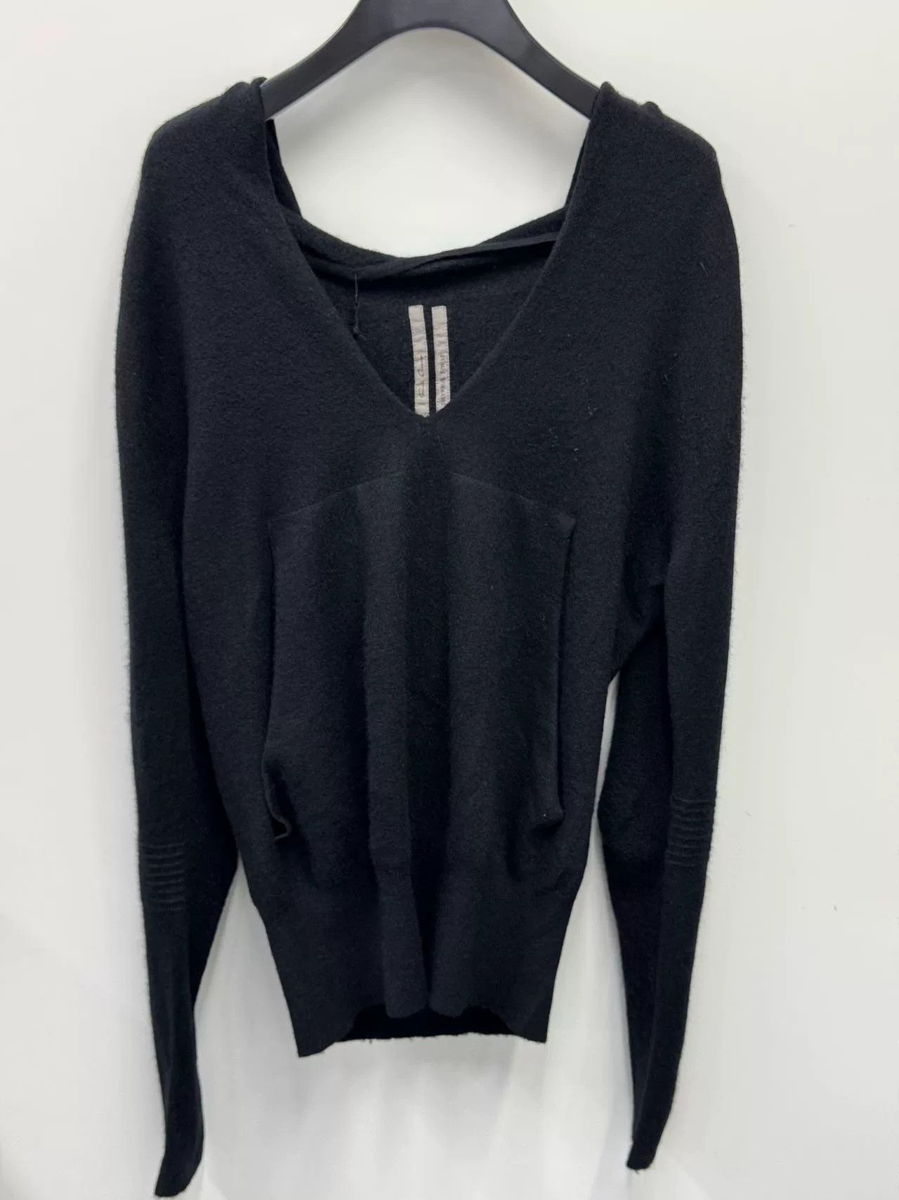 Rick Owens Rick Owens Black V-Neck Wool Sweater Size S / US 4 / IT 40 - 1 Thumbnail