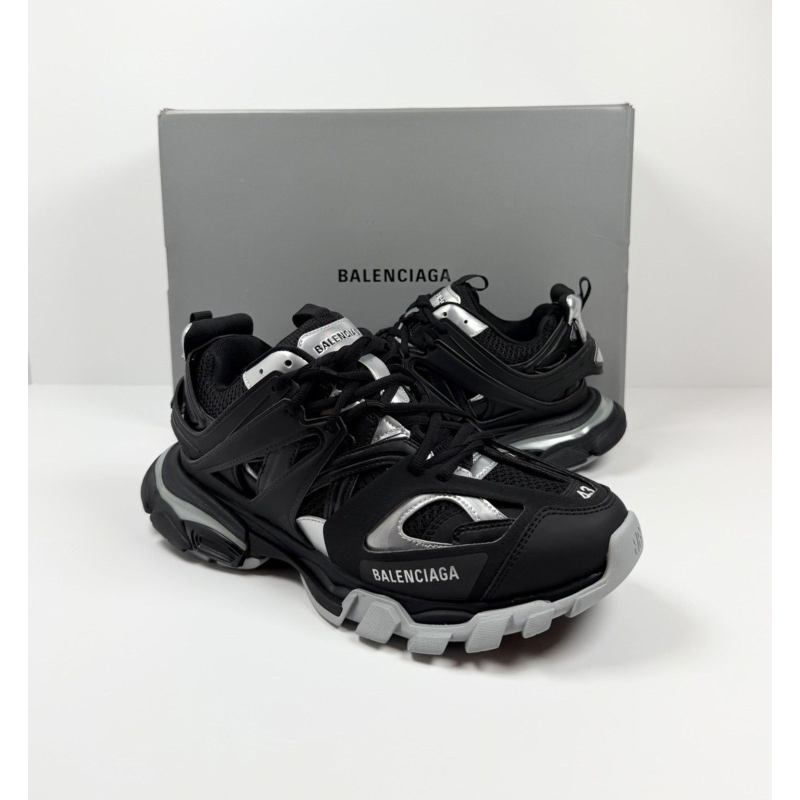 Balenciaga Size 43EU/10US - Balenciaga Track Black Silver NEW Size US 10 / EU 43 - 2 Thumbnail