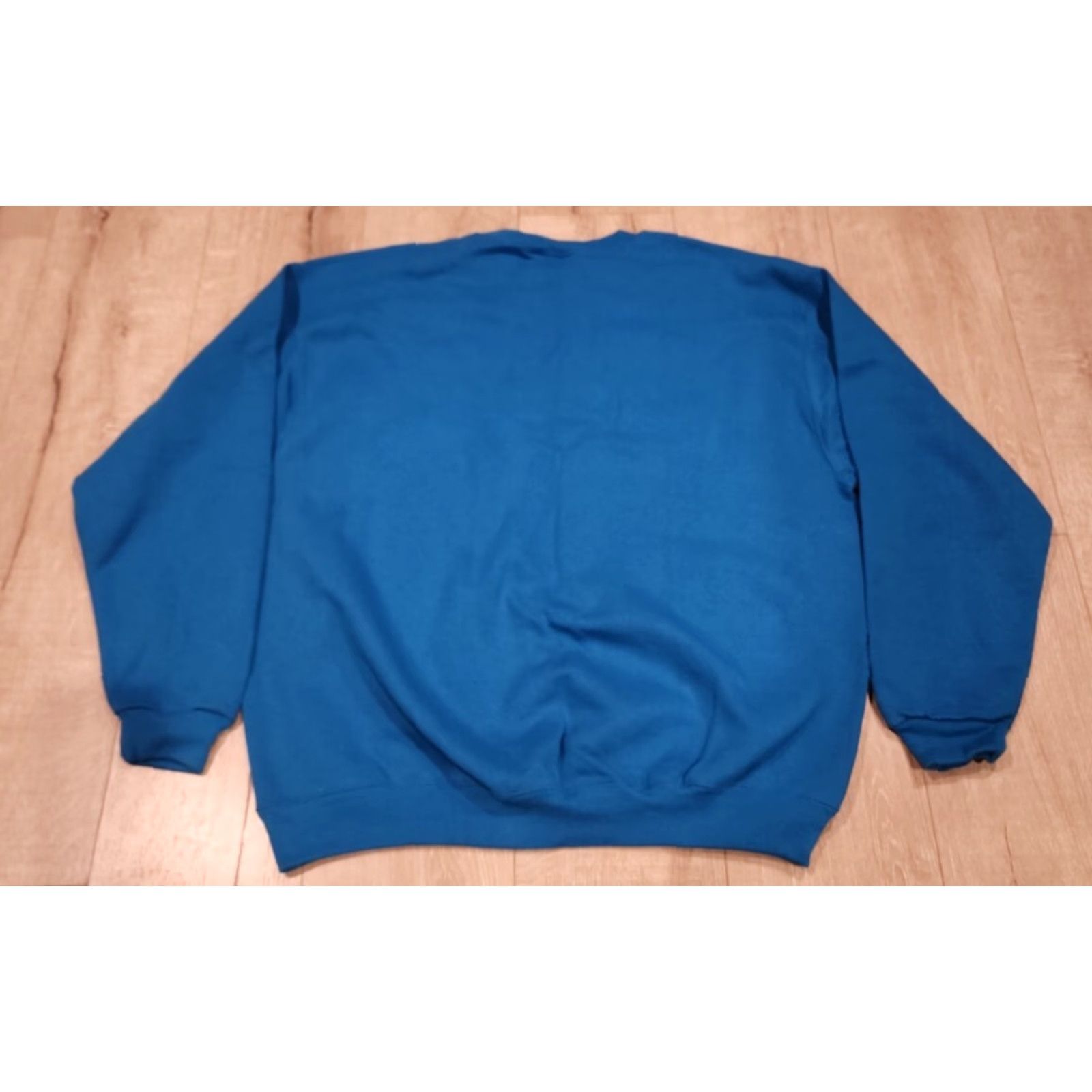 Vintage VINTAGE Cheetah Crew Neck Sweatshirt Adult 2XL Aqua 90s Heavyweight Pullover USA Made Mens Size US XXL / EU 58 / 5 - 4 Thumbnail