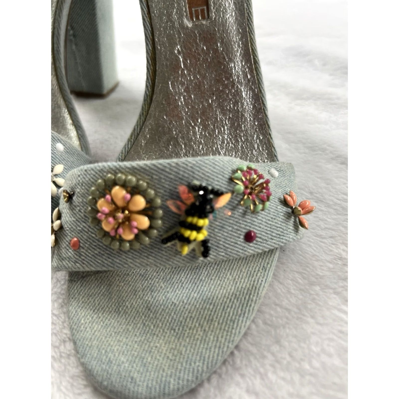 Vintage Rampage Skye Denim Bee Flower Embellished Ankle Strap Sandal Heels Size 8.5 Women Blue Strappy Heel Flower Beaded Studded Mid 2-2.9in Size US 9 / IT 39 - 3 Thumbnail