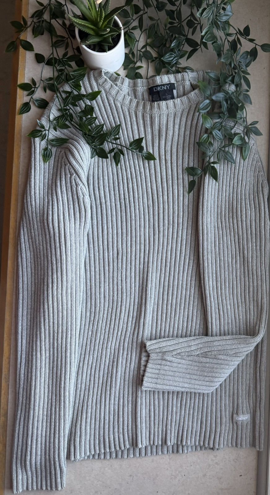 DKNY Vintage y2k sage green DKNY ribbed sweater Size L / US 10 / IT 46 - 1 Thumbnail