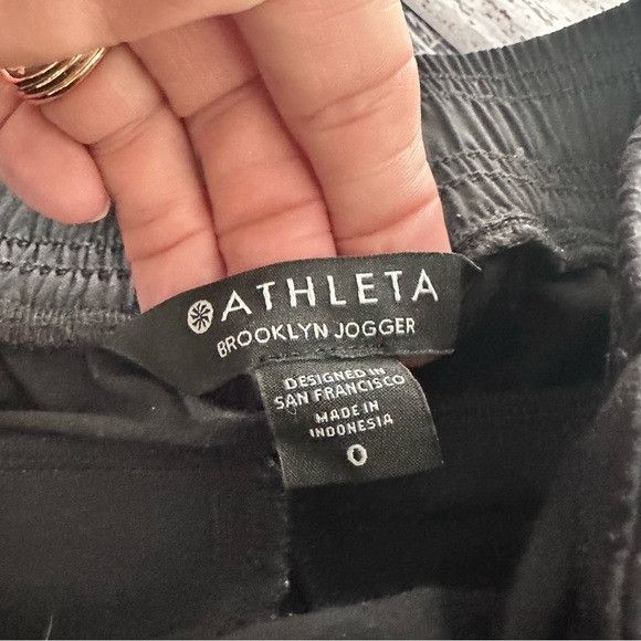 Athleta Athleta Brooklyn Women's Black Jogger Pants Size 25" / US 0 / IT 36 - 5 Thumbnail