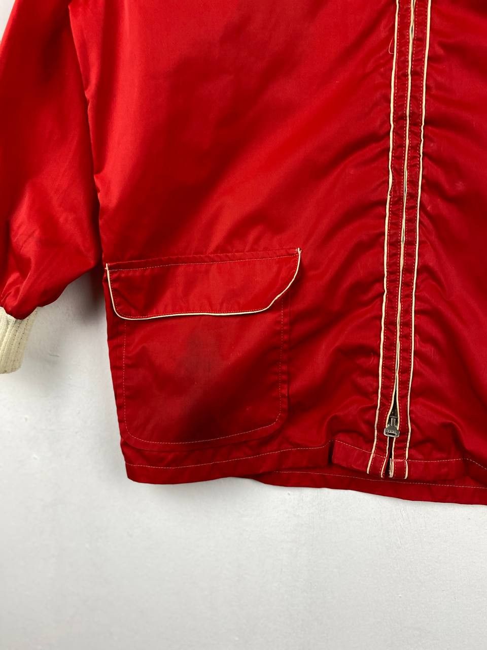 Champion vintage champion light jacket nice design Size US M / EU 48-50 / 2 - 4 Thumbnail