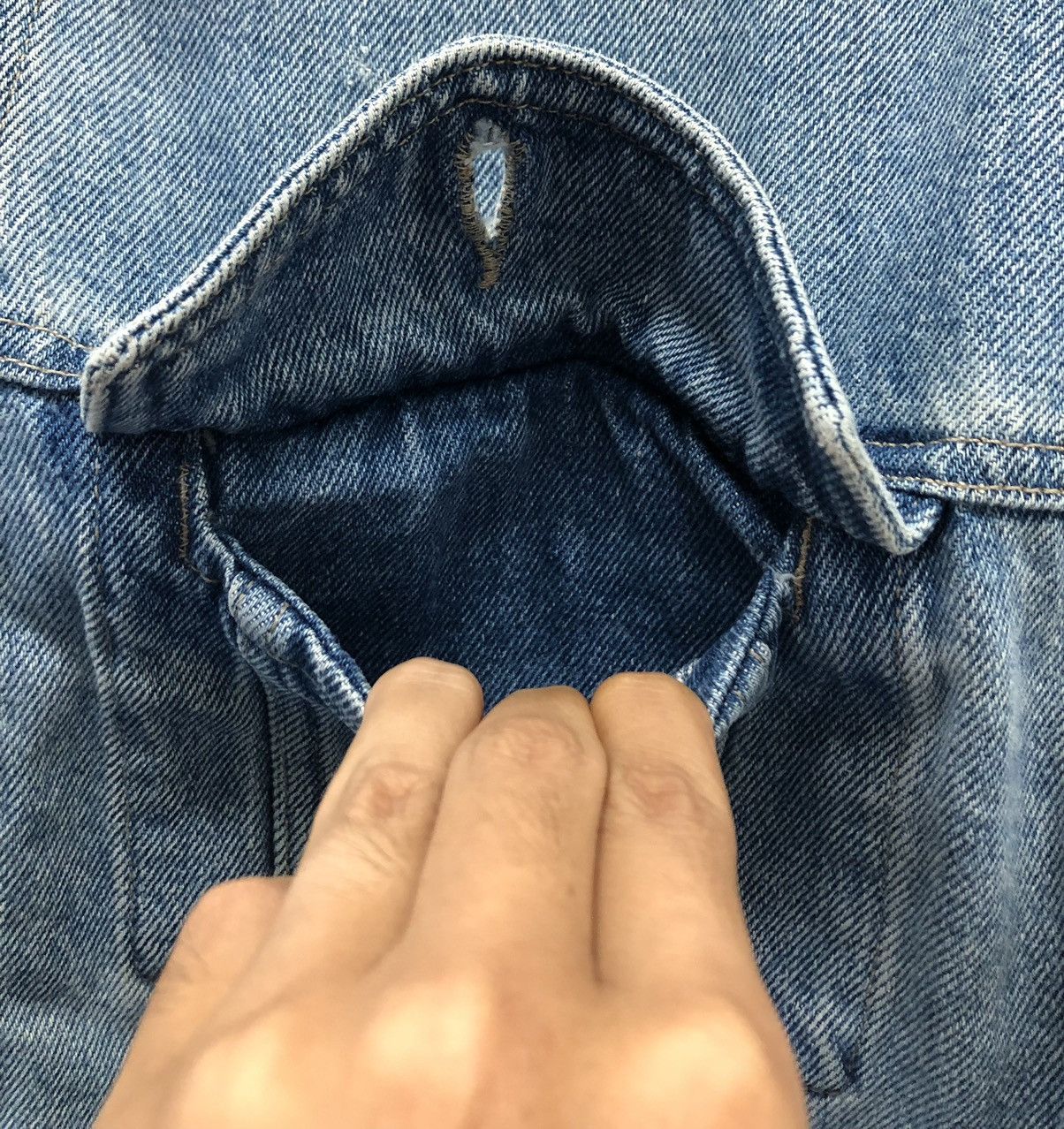 Guess Vintage Guess Jeans USA Denim Jacket - Size L - Made in USA Size US L / EU 52-54 / 3 - 6 Thumbnail