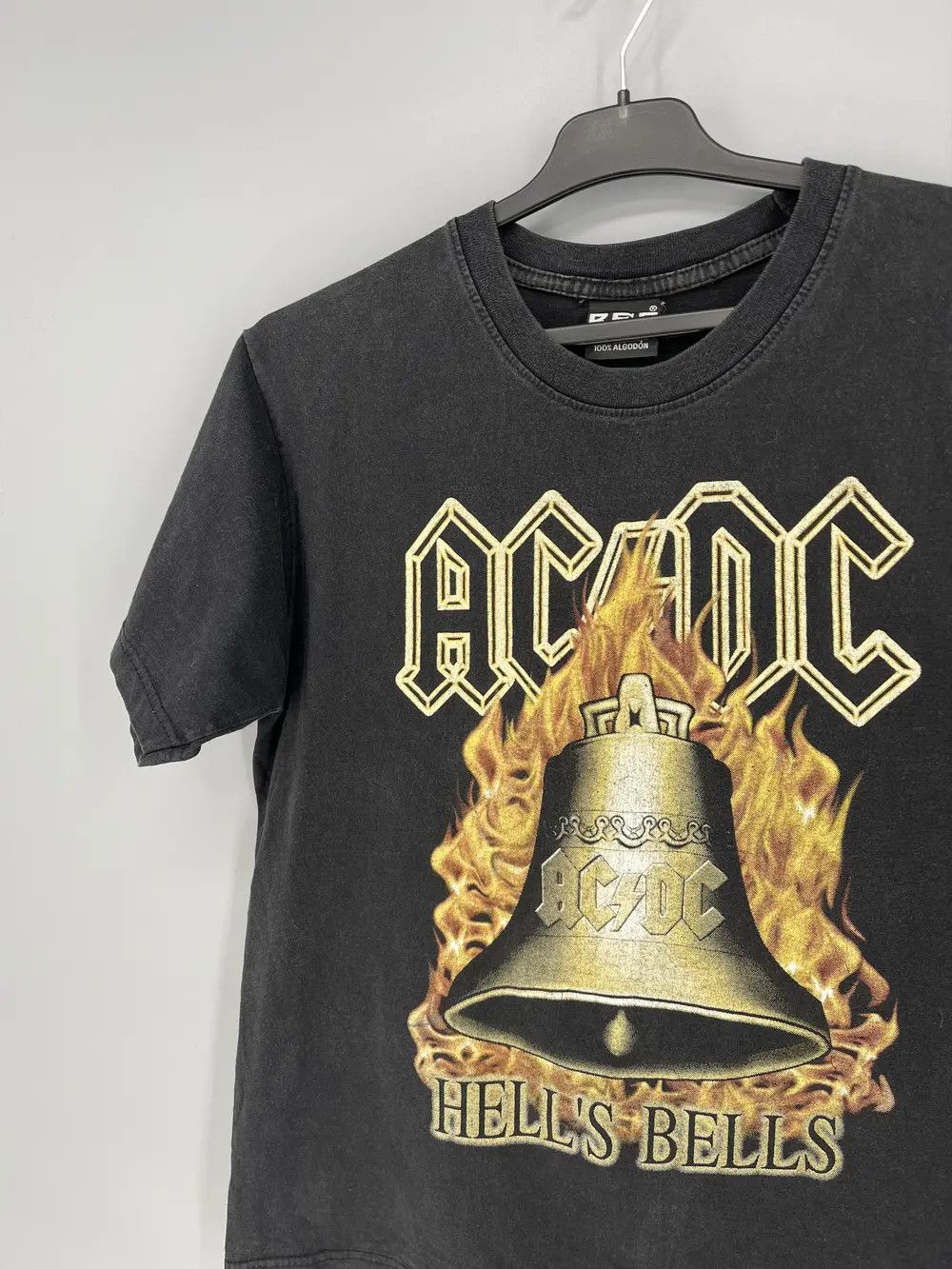 Band Tees Vintage Y2k ACDC Hells Bells heavy metal rock t shirt like Size US S / EU 44-46 / 1 - 7 Thumbnail