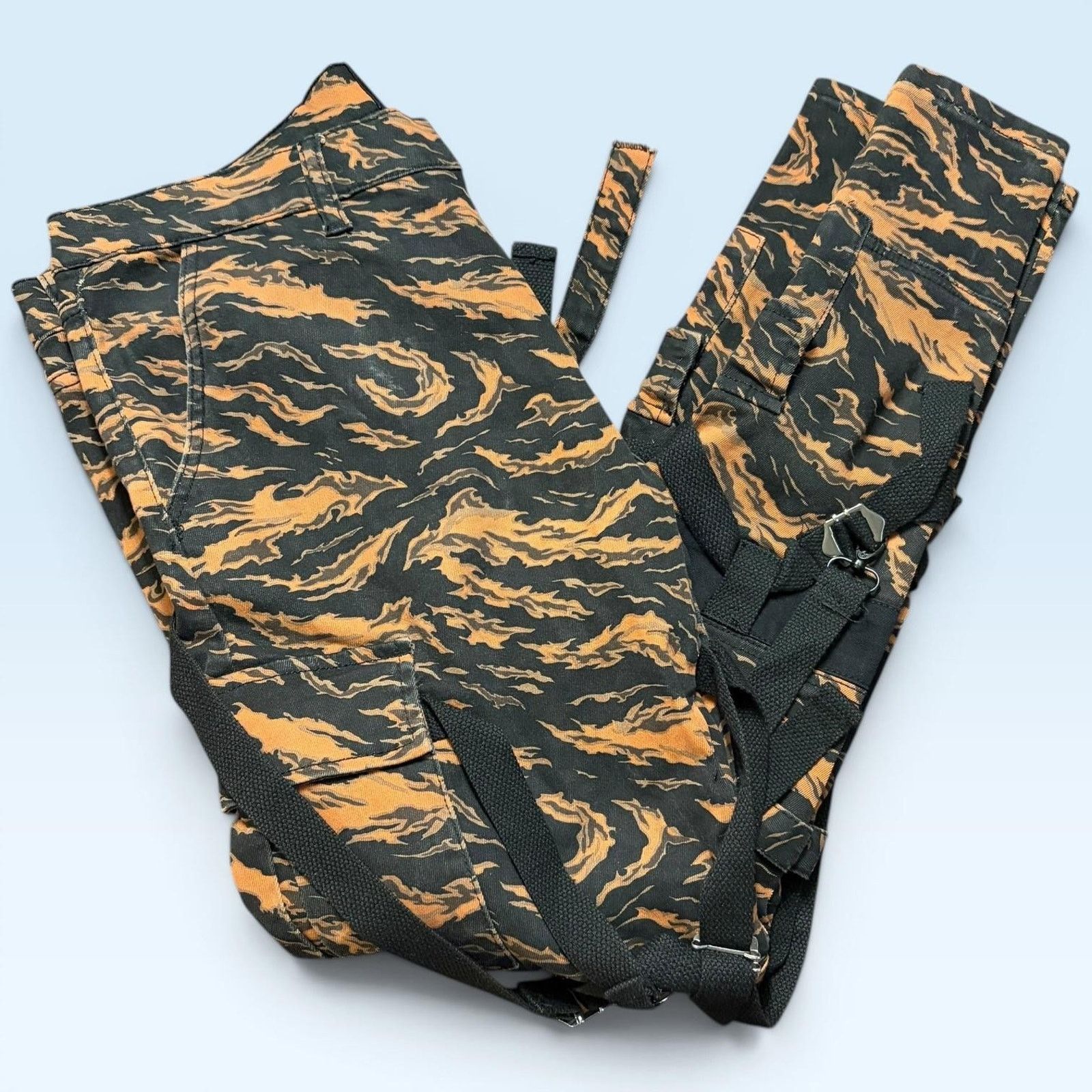 Valabasas Valabasas Pants Men 36x32 Tiger Camo Cargo Strap Buckle Slim Size US 36 / EU 52 - 1 Thumbnail