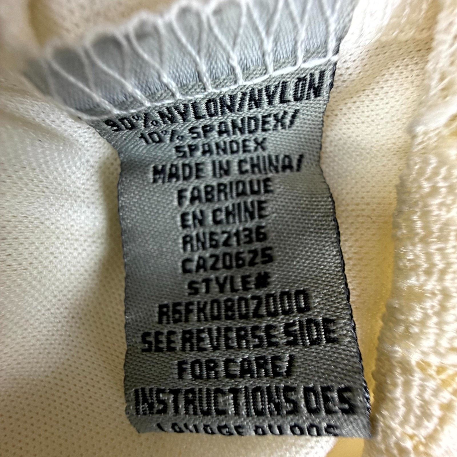 Guess Guess Bodycon Mini Dress Medium Lace Y2K Angelcore Feminine Size M / US 6-8 / IT 42-44 - 7 Thumbnail