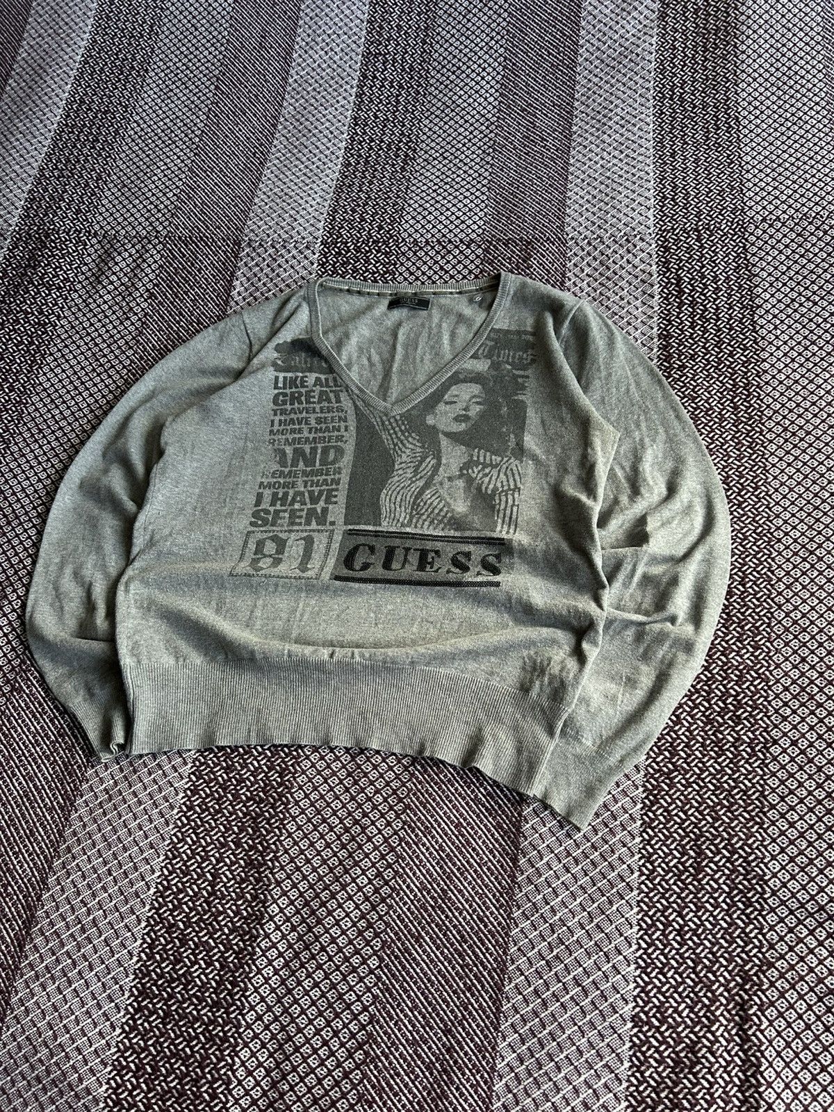 Guess Vintage Guess Avantgarde Style Unisex V-neck Sweater Size XL Size US XL / EU 56 / 4 - 5 Thumbnail