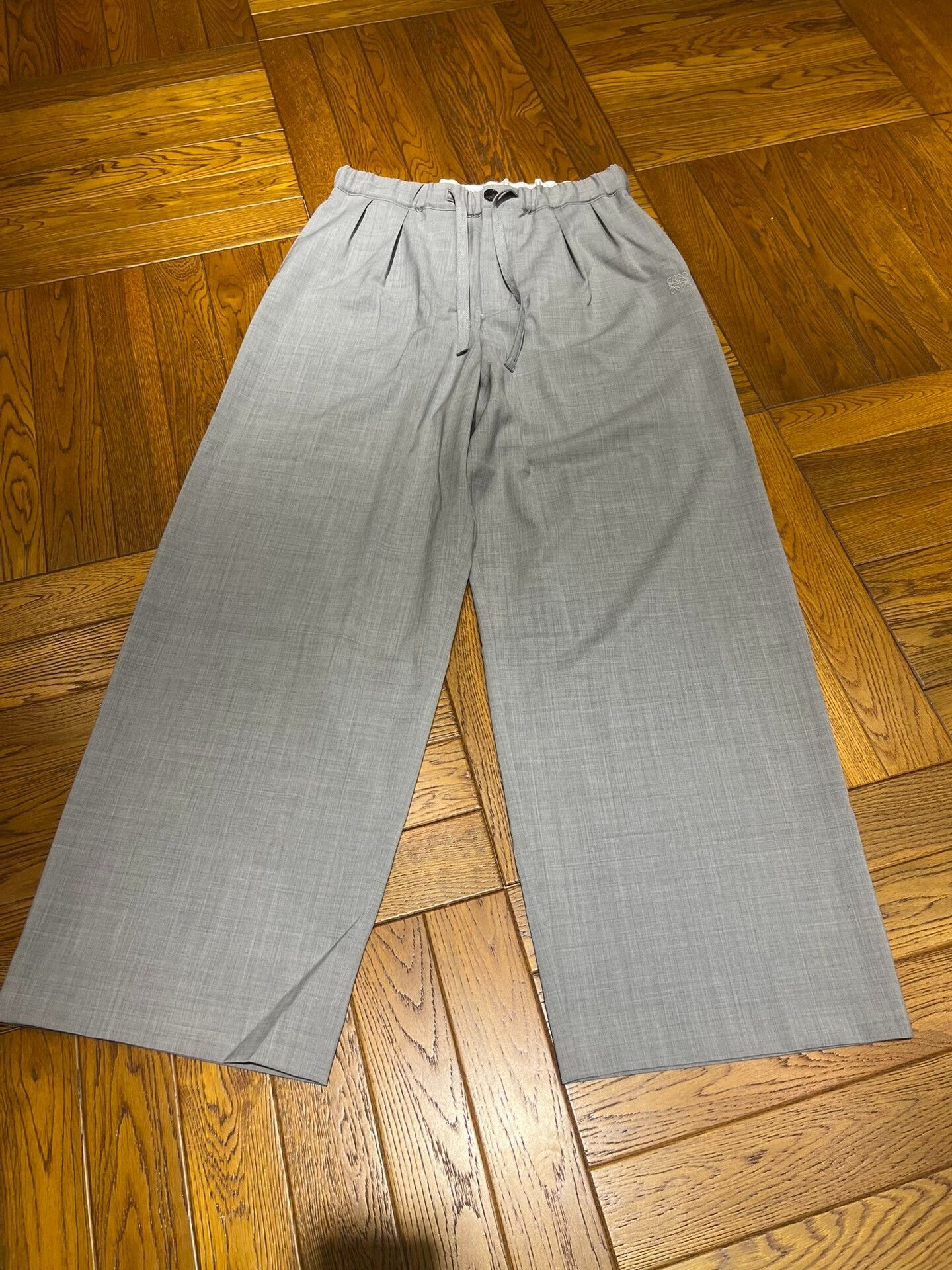 Loewe LOEWE FW25 Men's Wool Drawstring Trousers Size US 29 - 1 Thumbnail