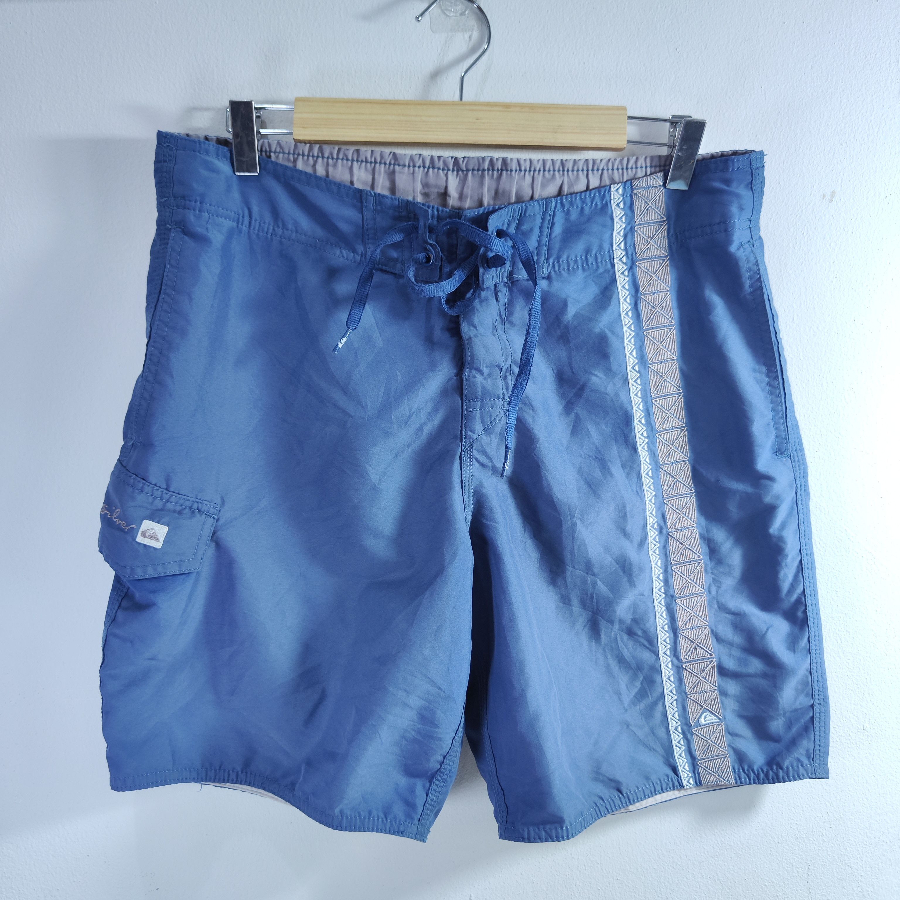 Quiksilver Quiksilver Board short Aztec Surf Size US 34 / EU 50 - 1 Thumbnail