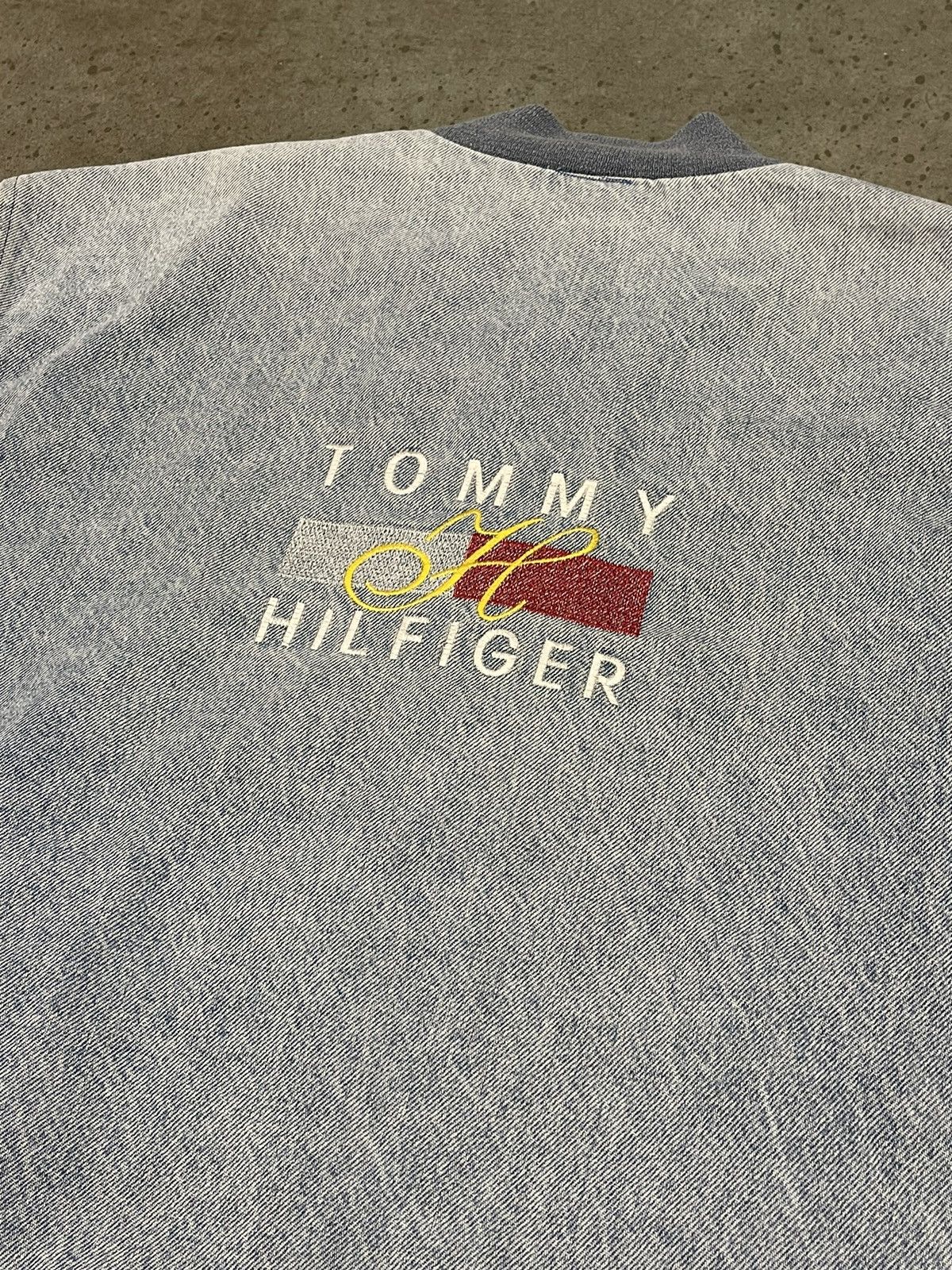 Tommy Hilfiger 90’s 2000’s Vintage Tommy Hilfiger Denim Bomber Jacket Size US L / EU 52-54 / 3 - 9 Thumbnail