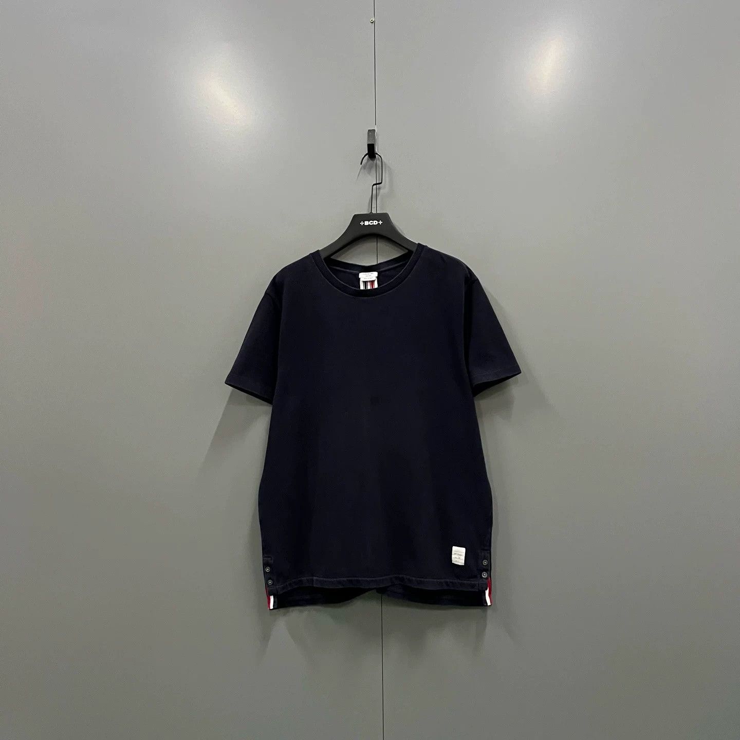 Thom Browne Thom Browne Back Stripe Short Sleeve Size US S / EU 44-46 / 1 - 1 Thumbnail