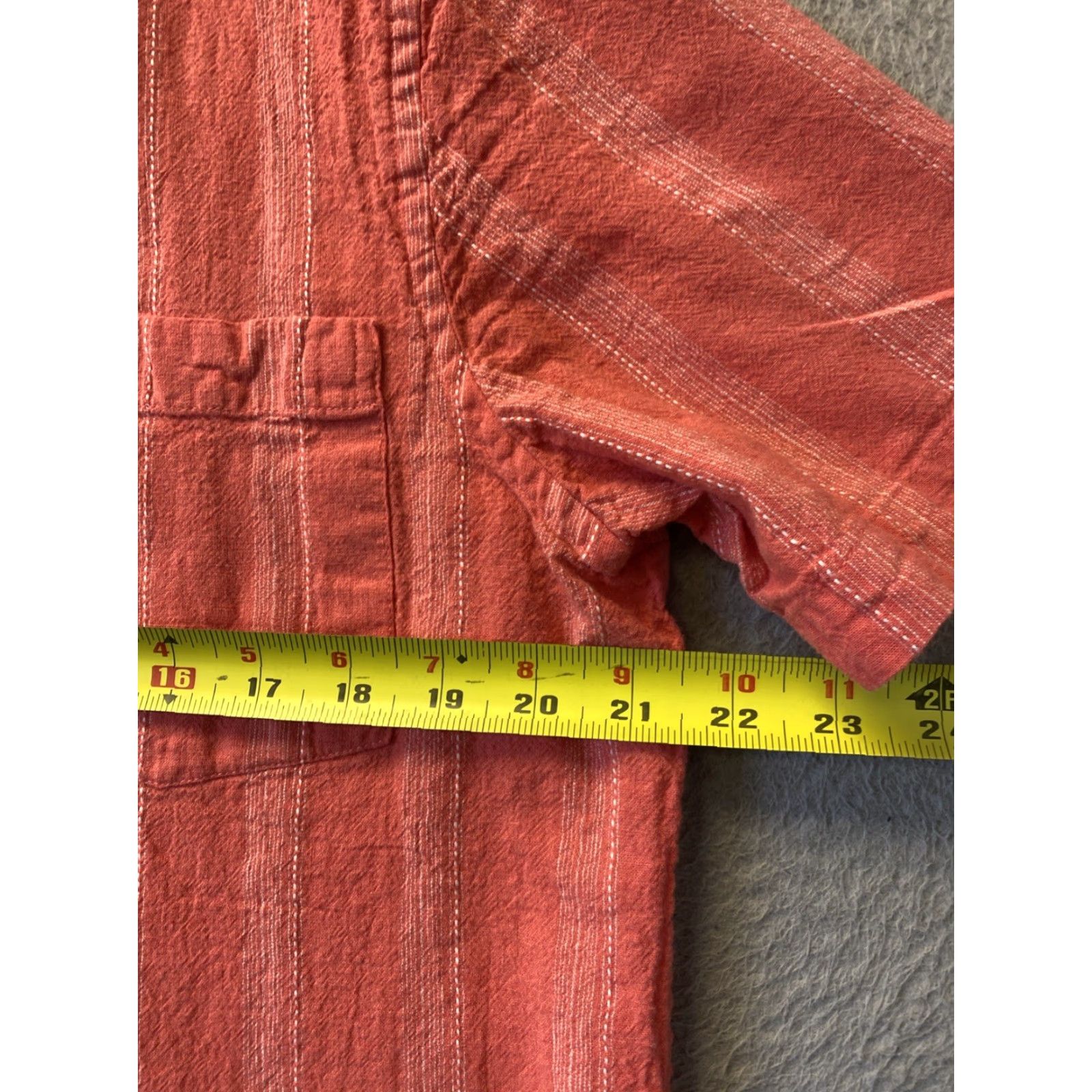 Quiksilver VINTAGE Quiksilver Shirt Men LARGE Coral Striped Button-Down Short Sleeve Front Pocket 90s Surfers Limited Edition Size US L / EU 52-54 / 3 - 4 Thumbnail