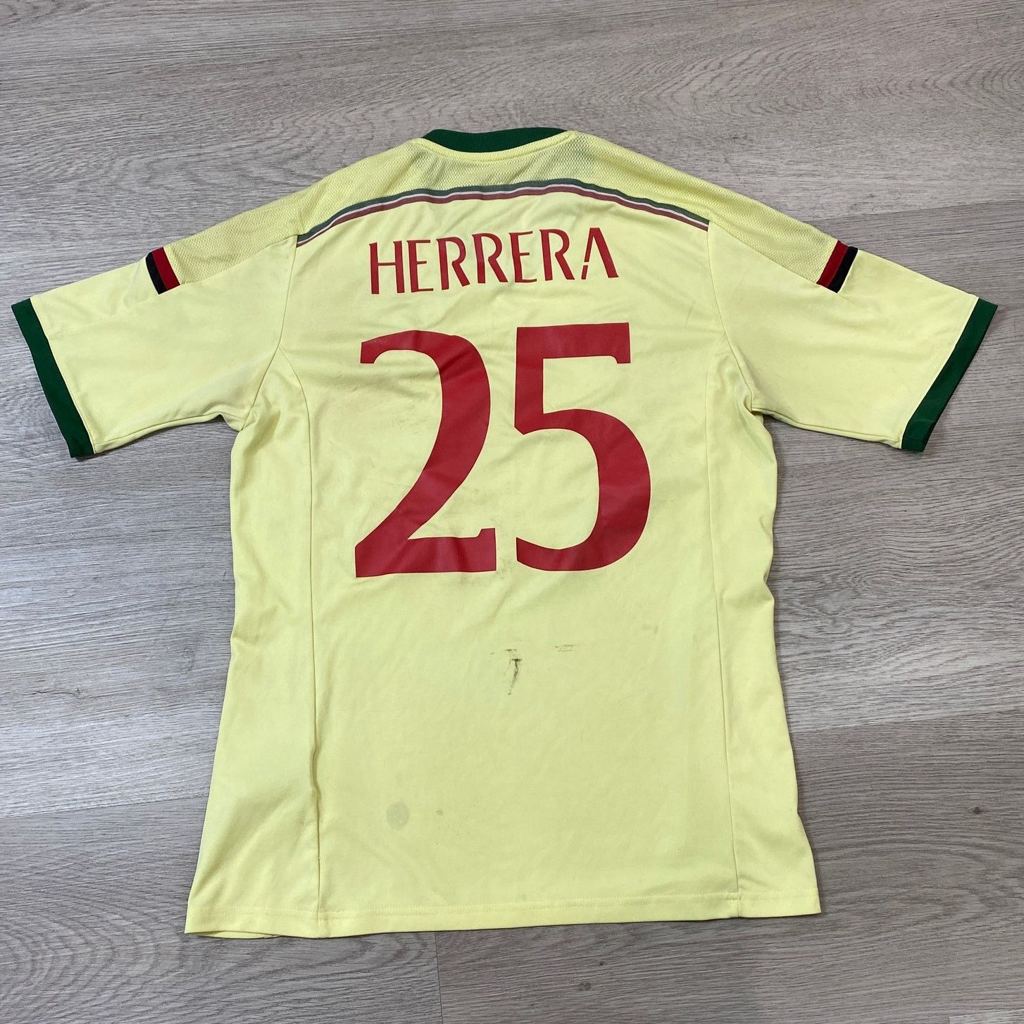 Adidas Adidas 2015 Herrara 25 BPSL Champions Patch Jersey Men's M Size US M / EU 48-50 / 2 - 3 Thumbnail