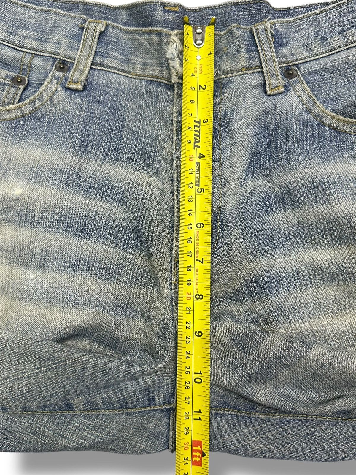 Uniqlo Uniqlo Distressed Japan Denim Straight Leg Jeans Faded Wash Size US 33 - 18 Thumbnail