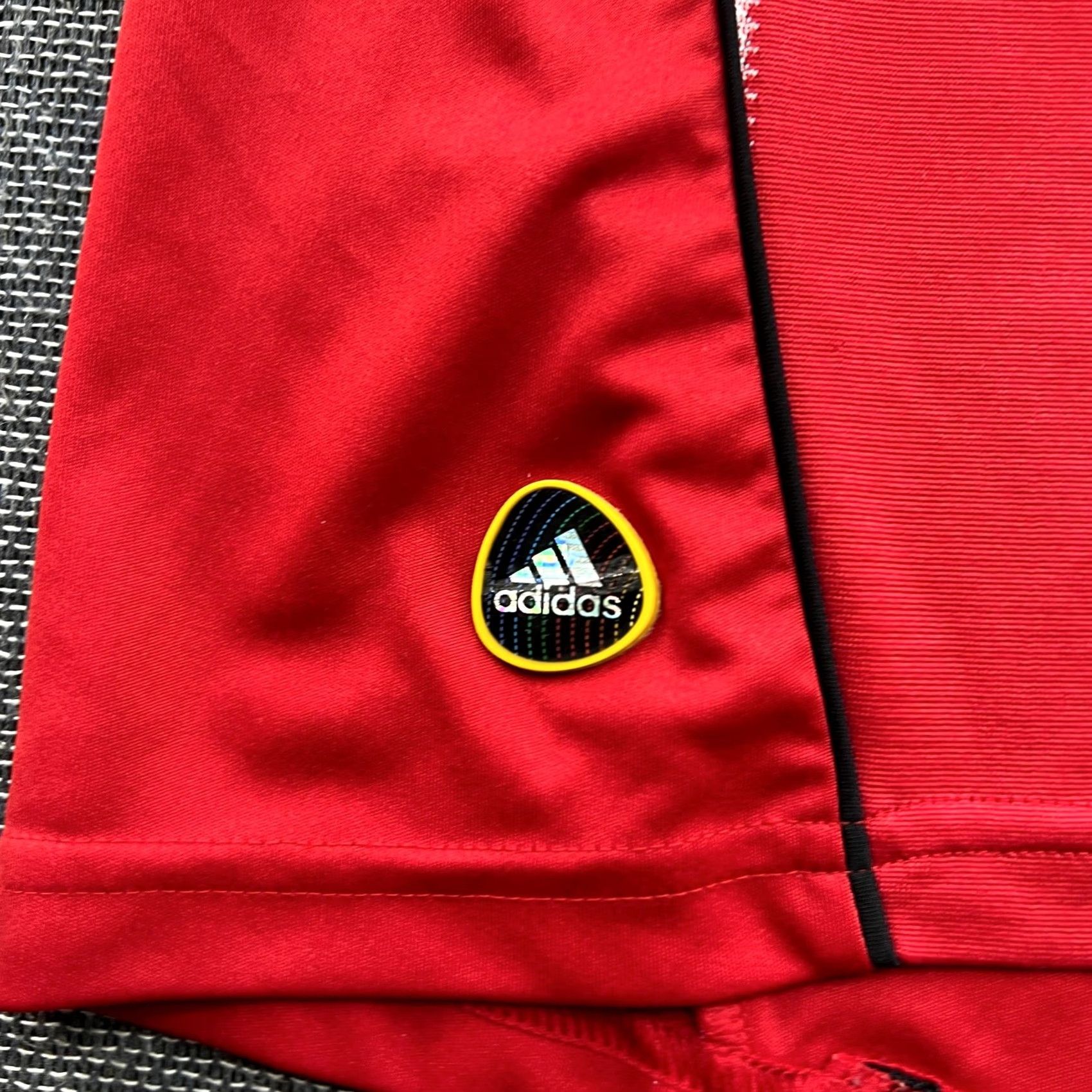 Adidas adidas Bayern Munich 2010 2011 Home #10 Arjen Robben Mens Football Jersey S Size US S / EU 44-46 / 1 - 6 Thumbnail